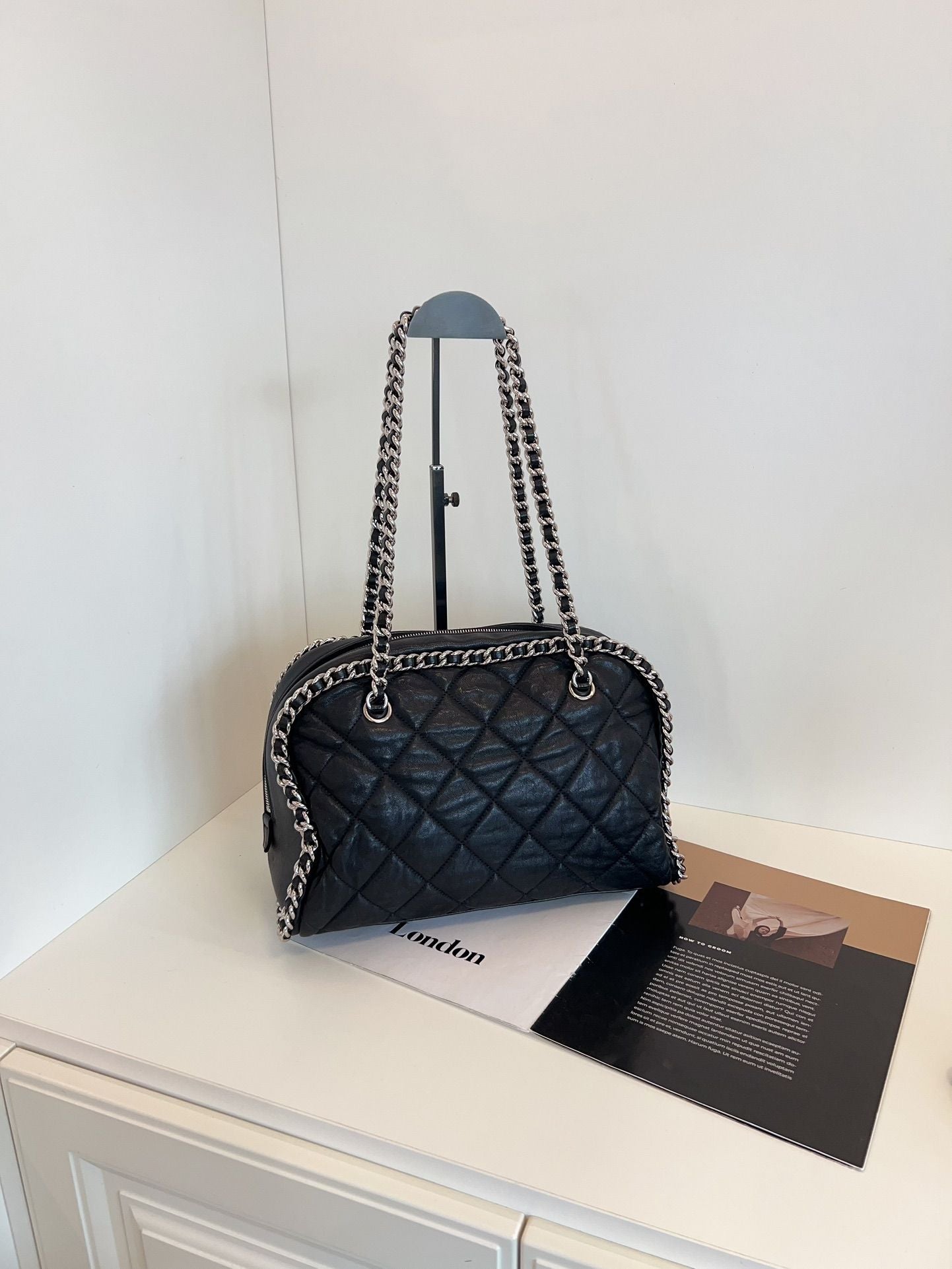  Chanel bag black *cm