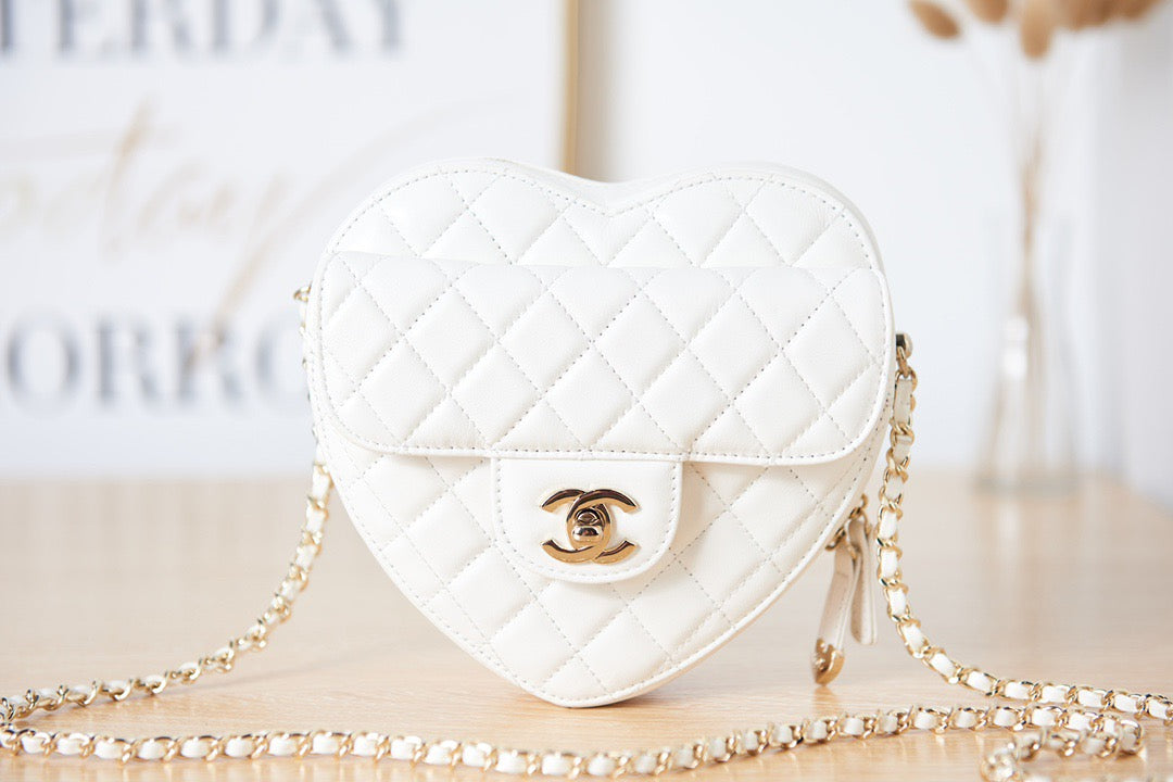 CHLMini Heart 7in 18cm B07958 White Mini Bag