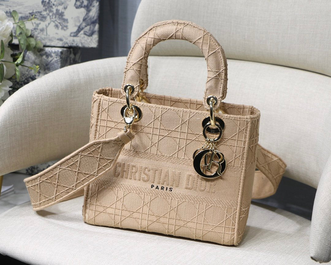 Metop Qualityum Lady Toned Hardware Beige Gold Travel Bag