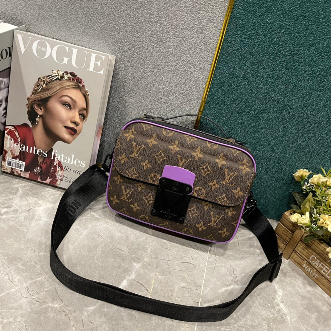 EN - Luxury LUV 850 Travel Bag