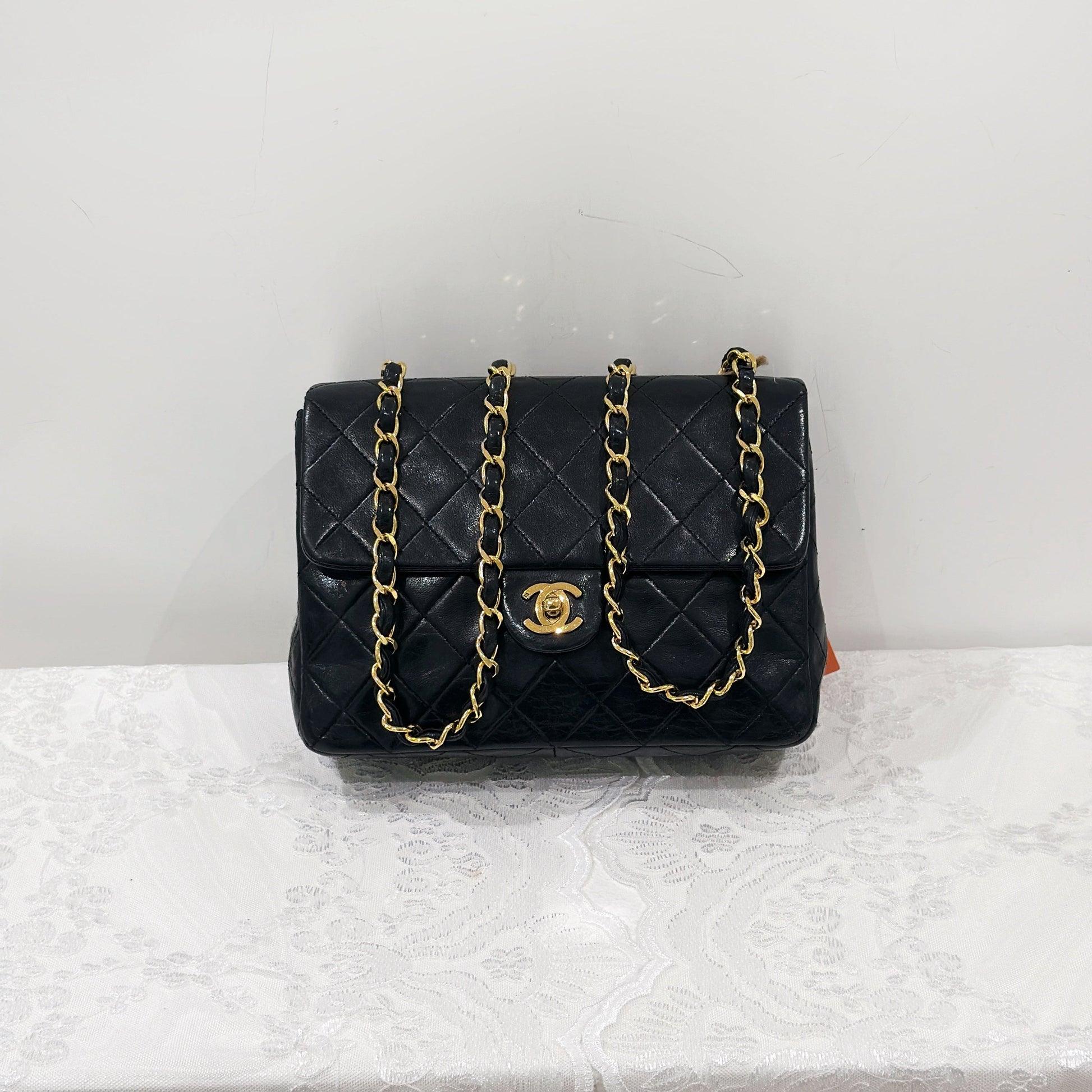 Chanel   mini classic flap 20cm