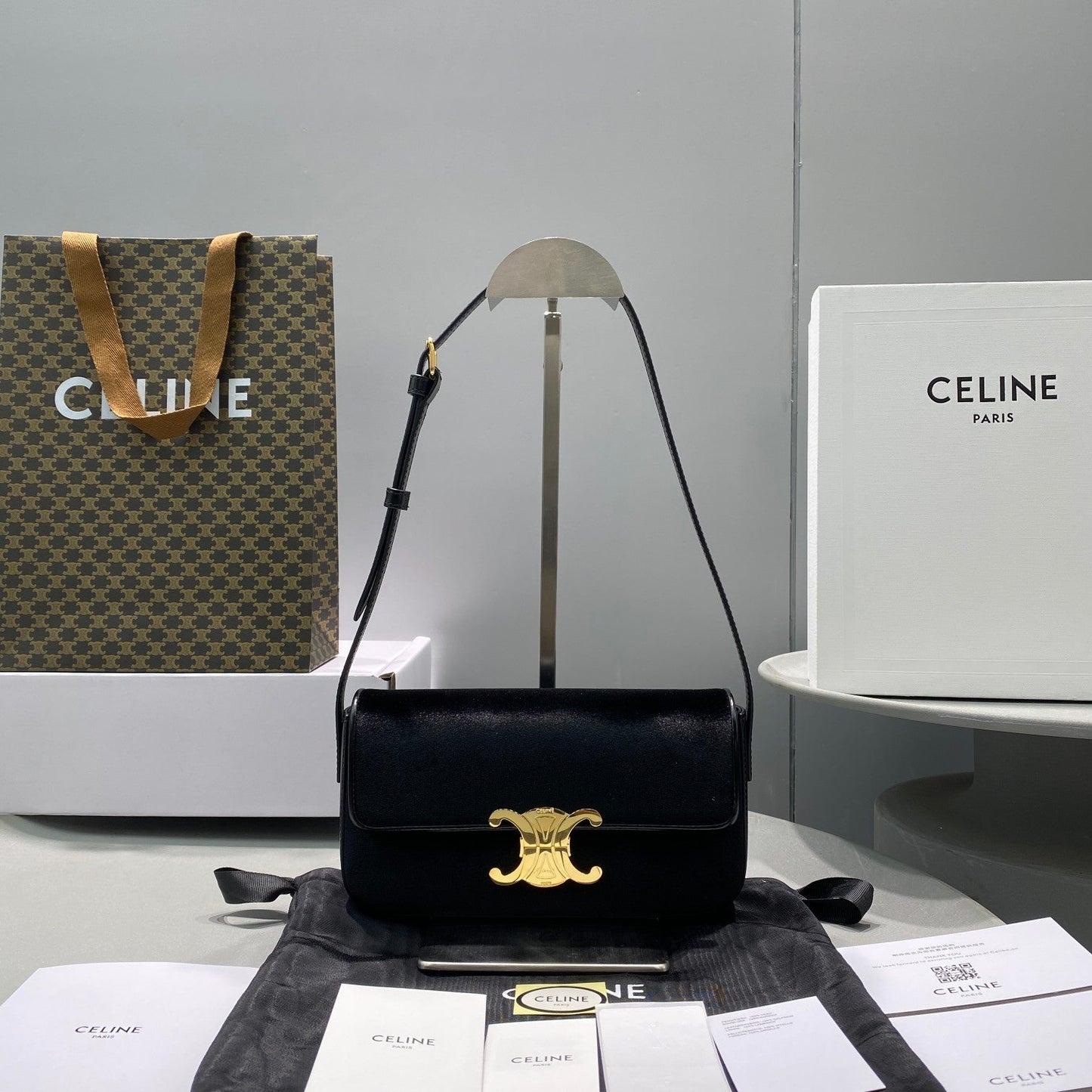 Top Quality Triomphe Shoulder Bag For Women Black