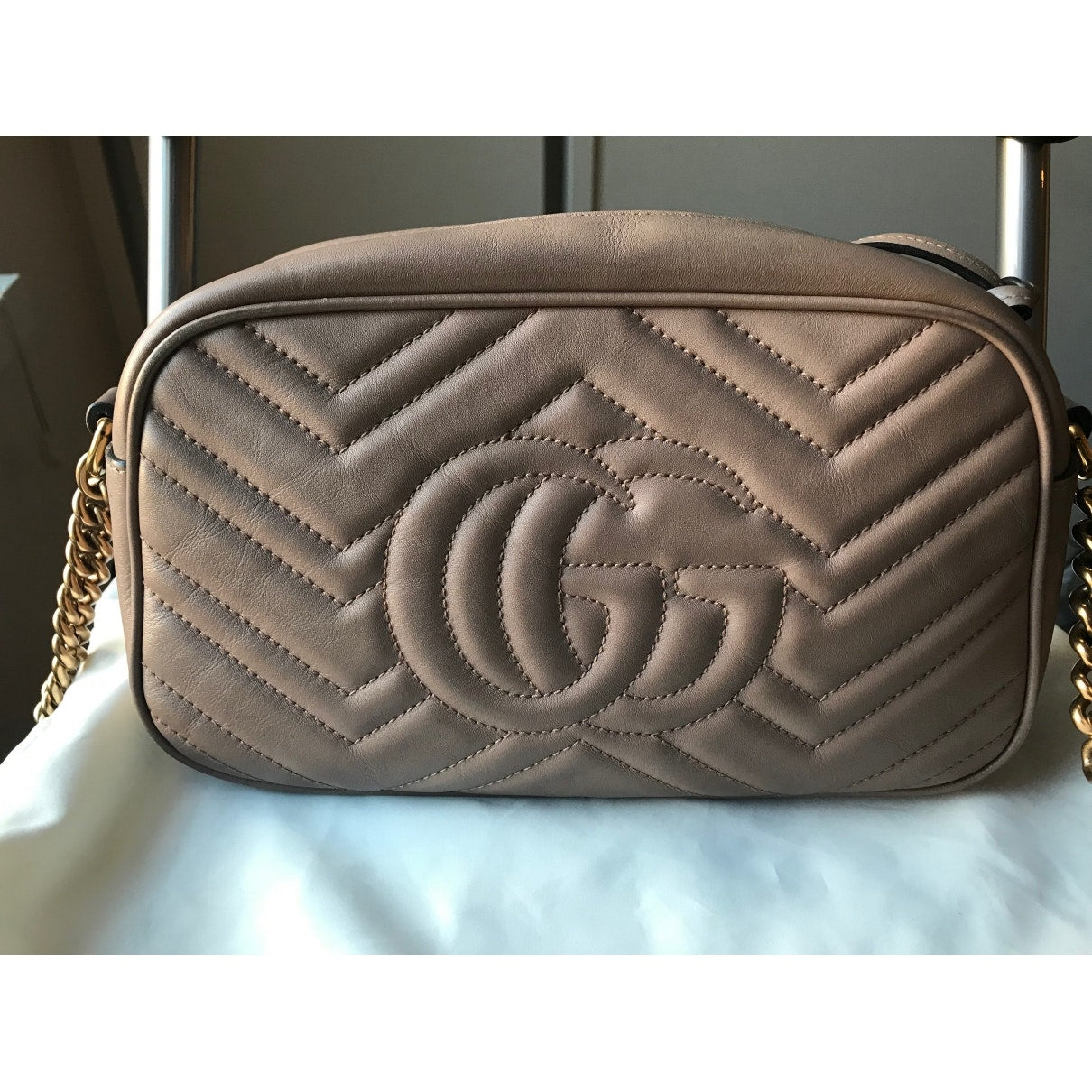 Gucci marmont pink leather handbag