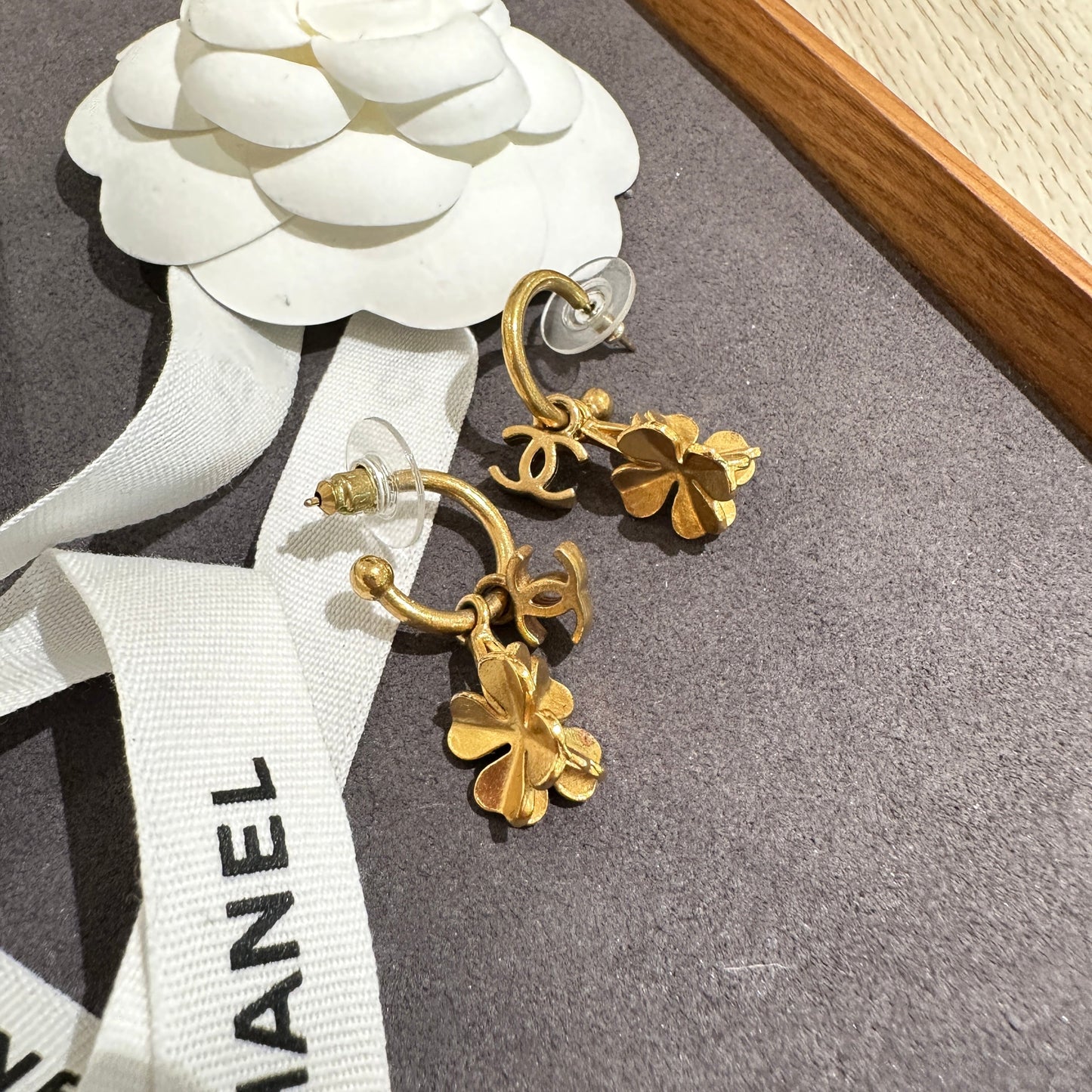 Chanel   earrings