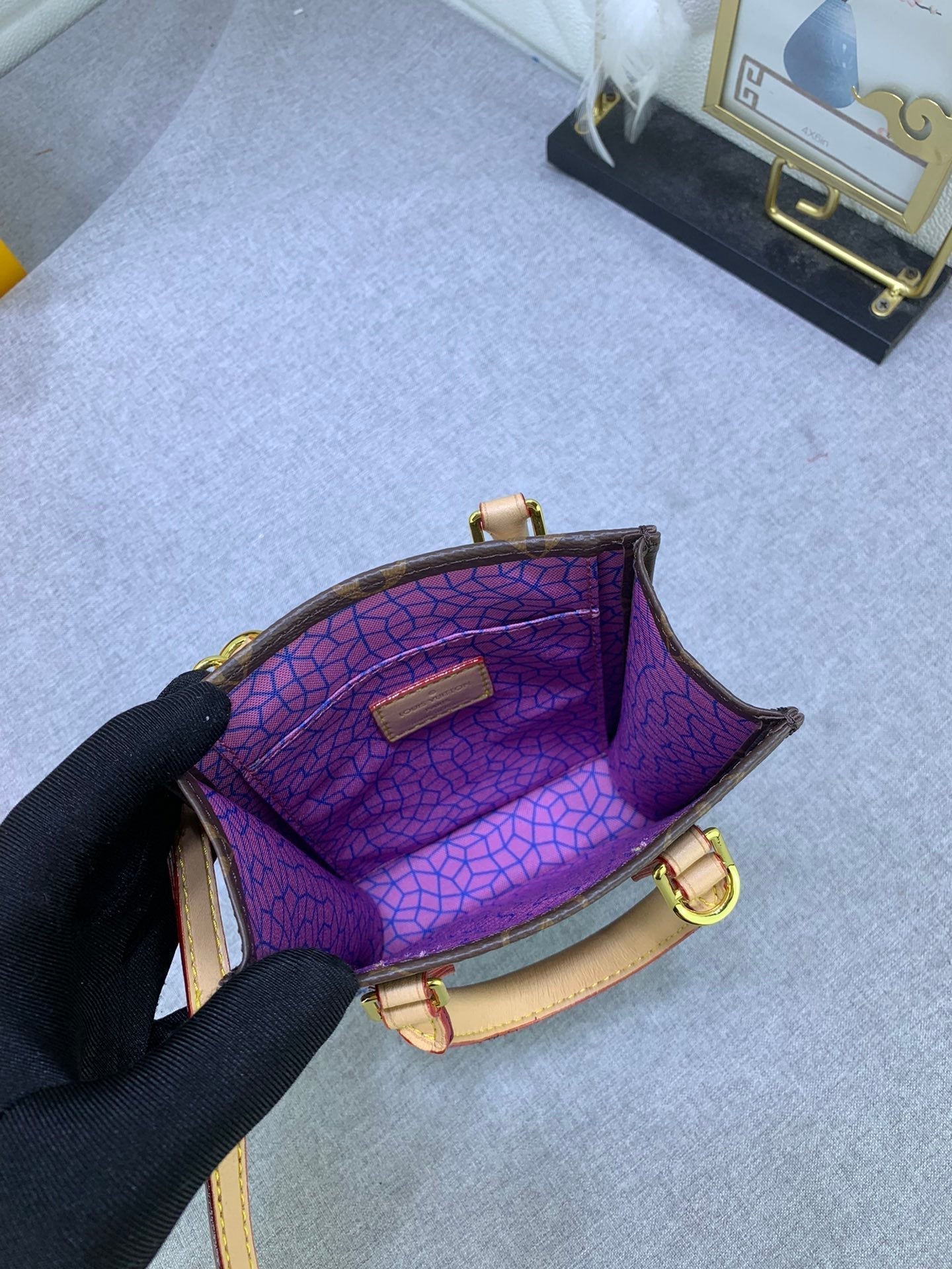 EN - Luxury LUV 821 Travel Bag