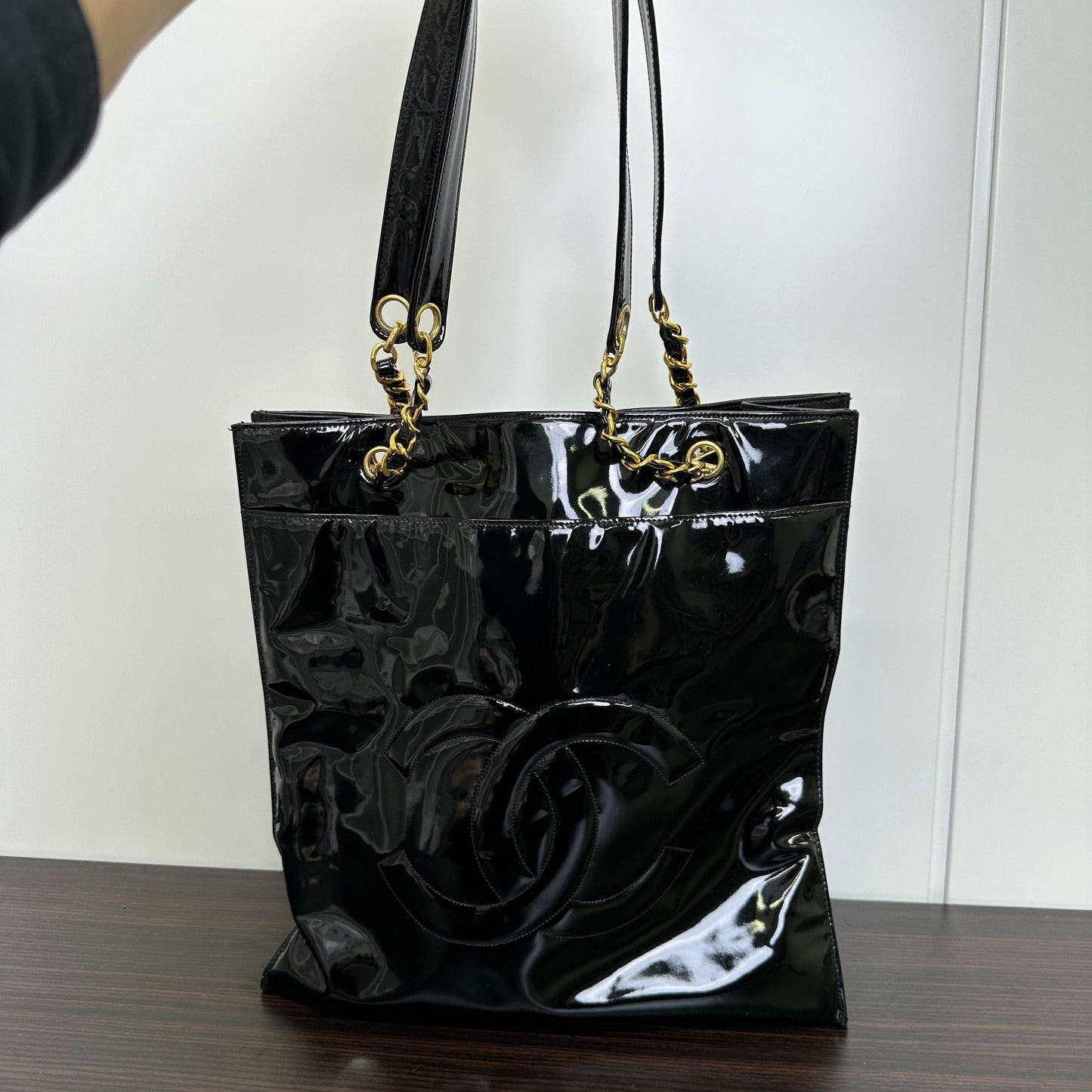 Chanel   Patent CC Tote - Black Shoulder Bags, Handbags LB