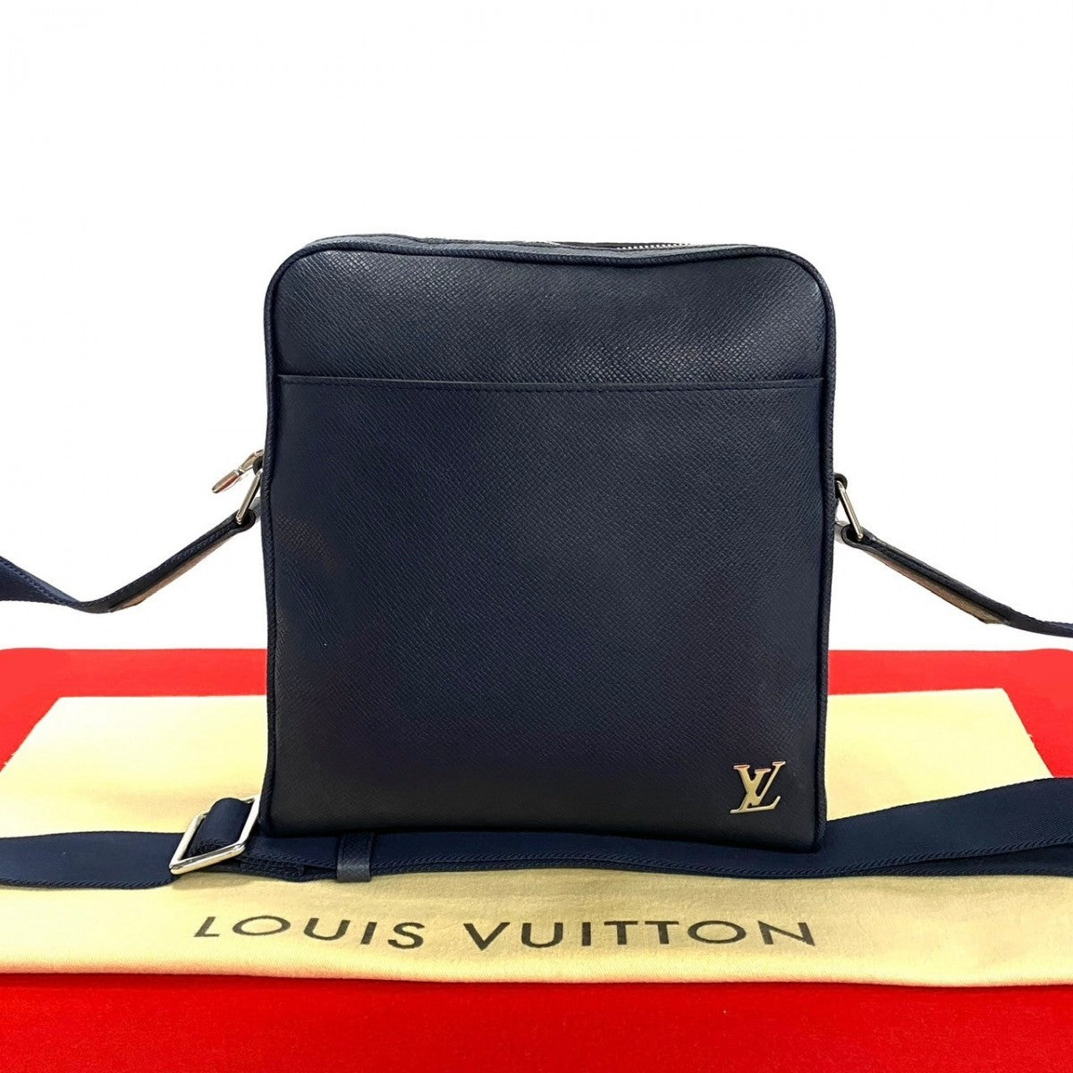 Louis Vuitton M30321 Taiga Messenger PPM Leather Navy Crossbody Bag