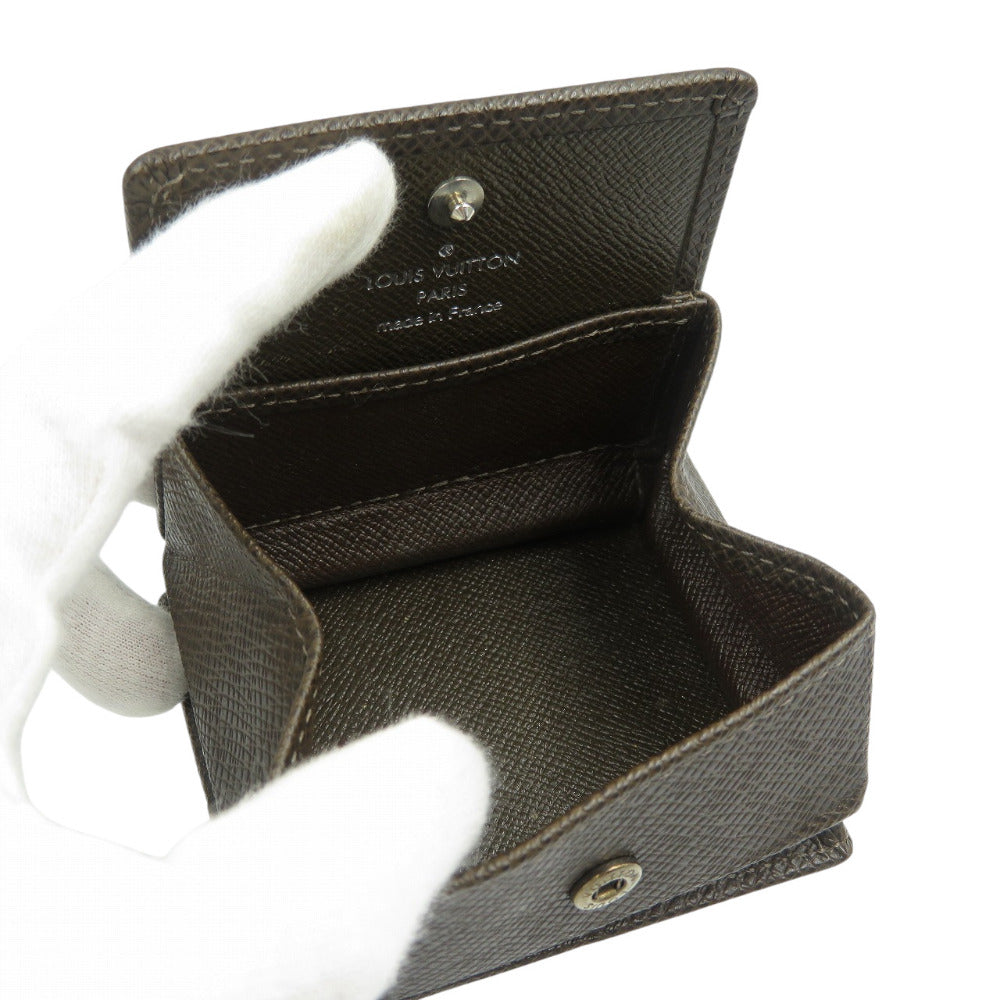 Louis Vuitton Coin M30388 Taiga Grizzly Taiga Handbag