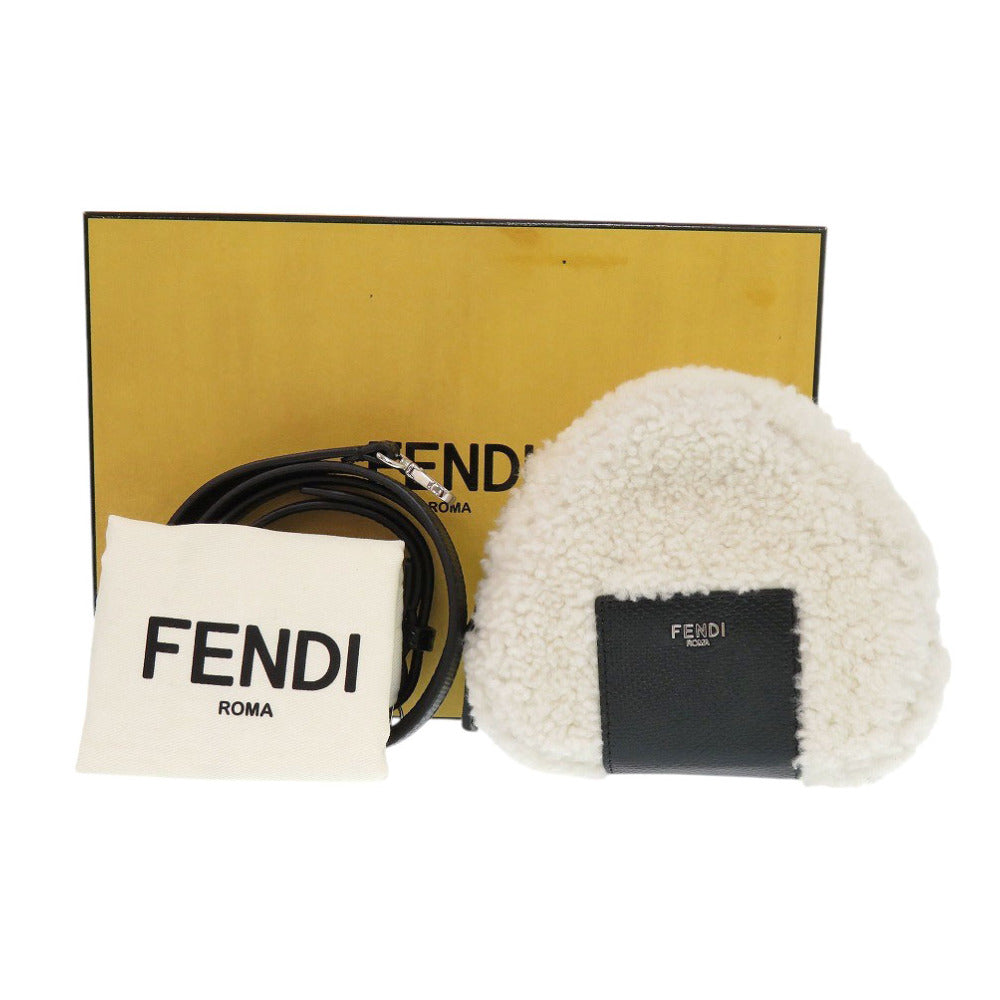 Fendi Shoulder Bag 7As240 Sheepskin Onigiri Bag Women White
