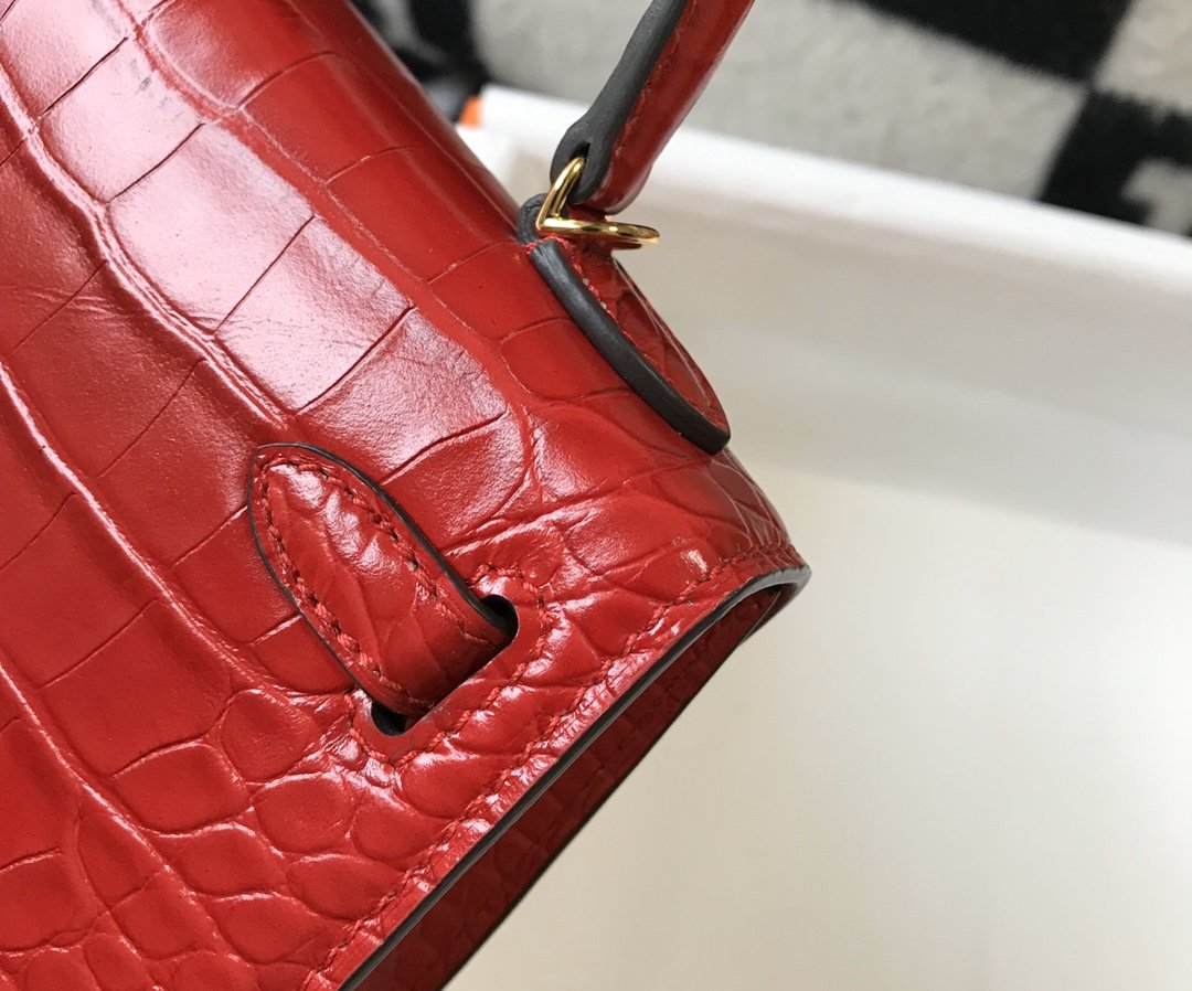 Top Quality Kelly Embossed Patent Sellier Bag Red Gold Shoulder Bag