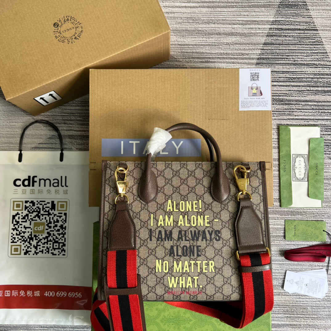 gg Apple gg , ’s Beige Tote Bag