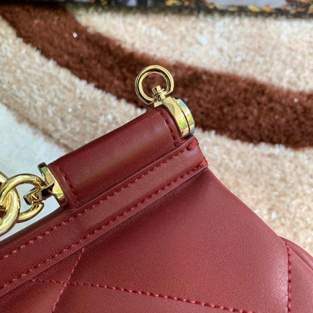 Top Quality Sicily Bag In Burgundy For Quilted Medium Travel Bag