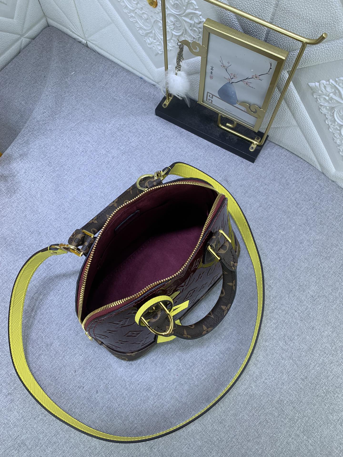 EN - Luxury LUV 837 Travel Bag