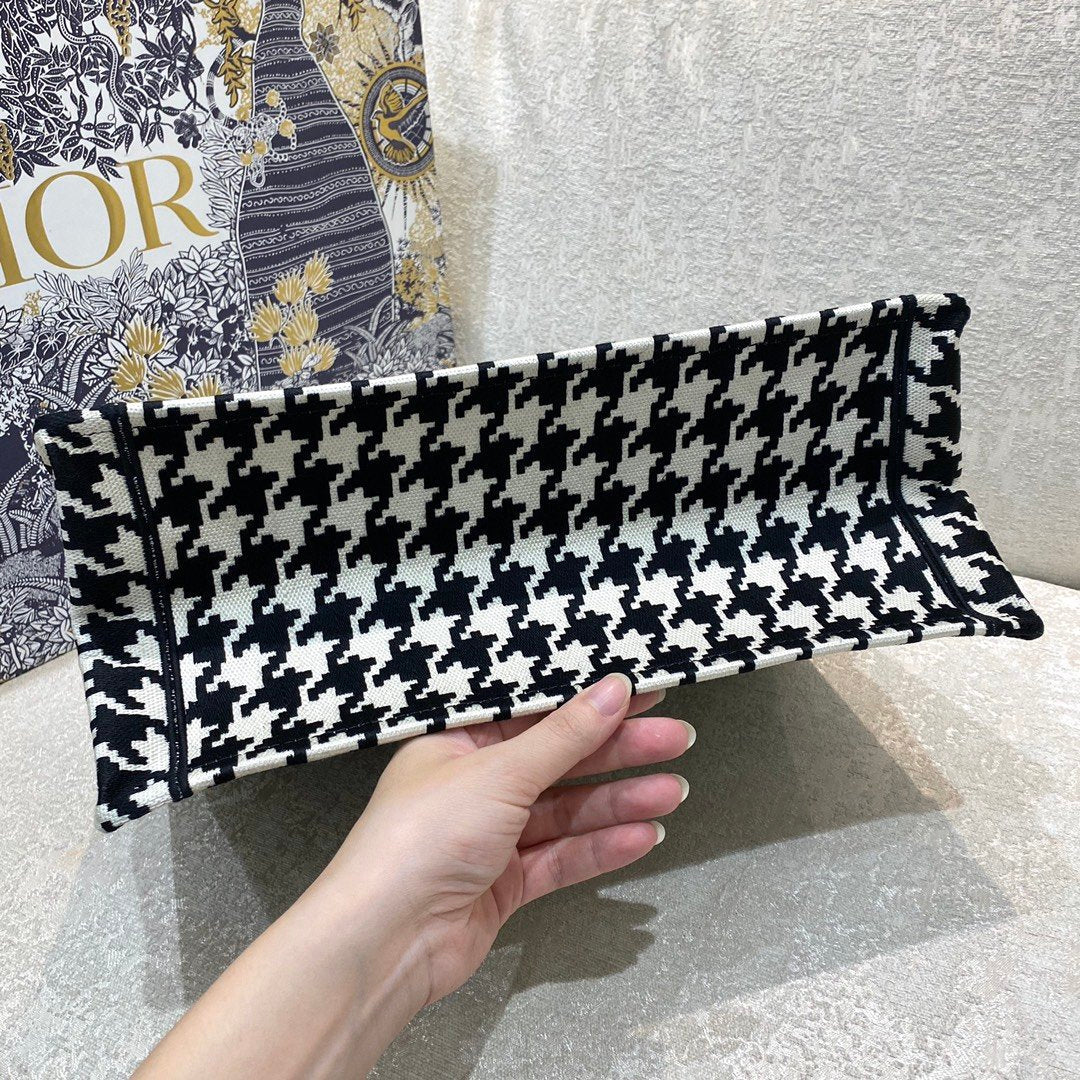Metop Qualityum Book Macro Houndstooth Black Blue Book Tote Shoulder Bag