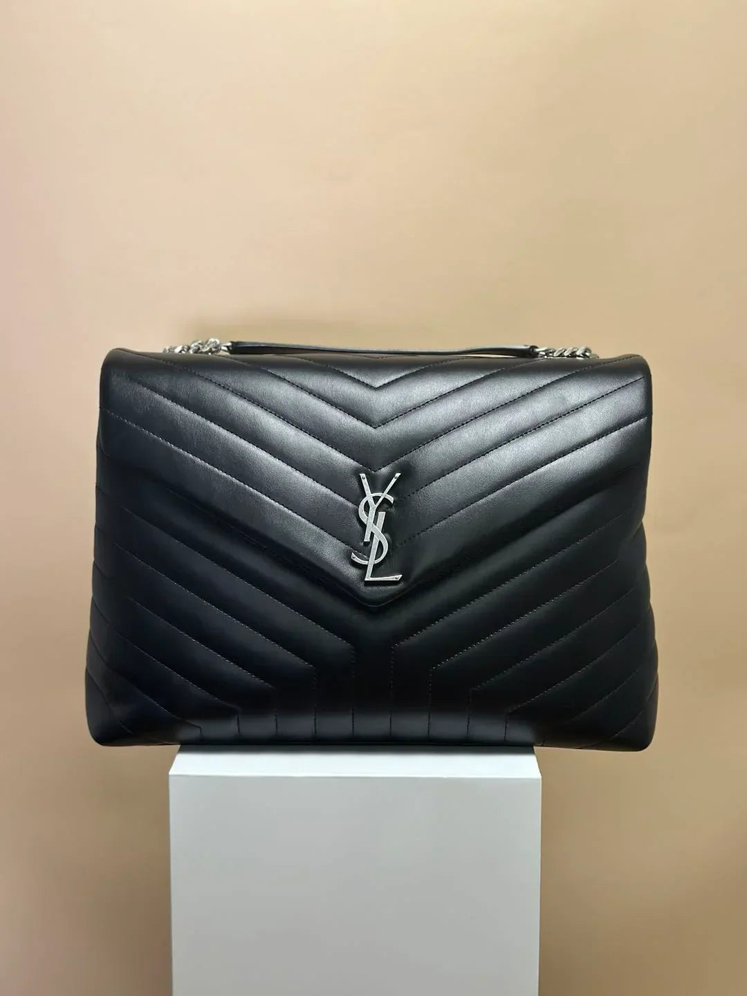 YSL Saint Laurent LouLou Bag - Shoulder B8-44 Monogram Matelasse Black Shoulder Bag