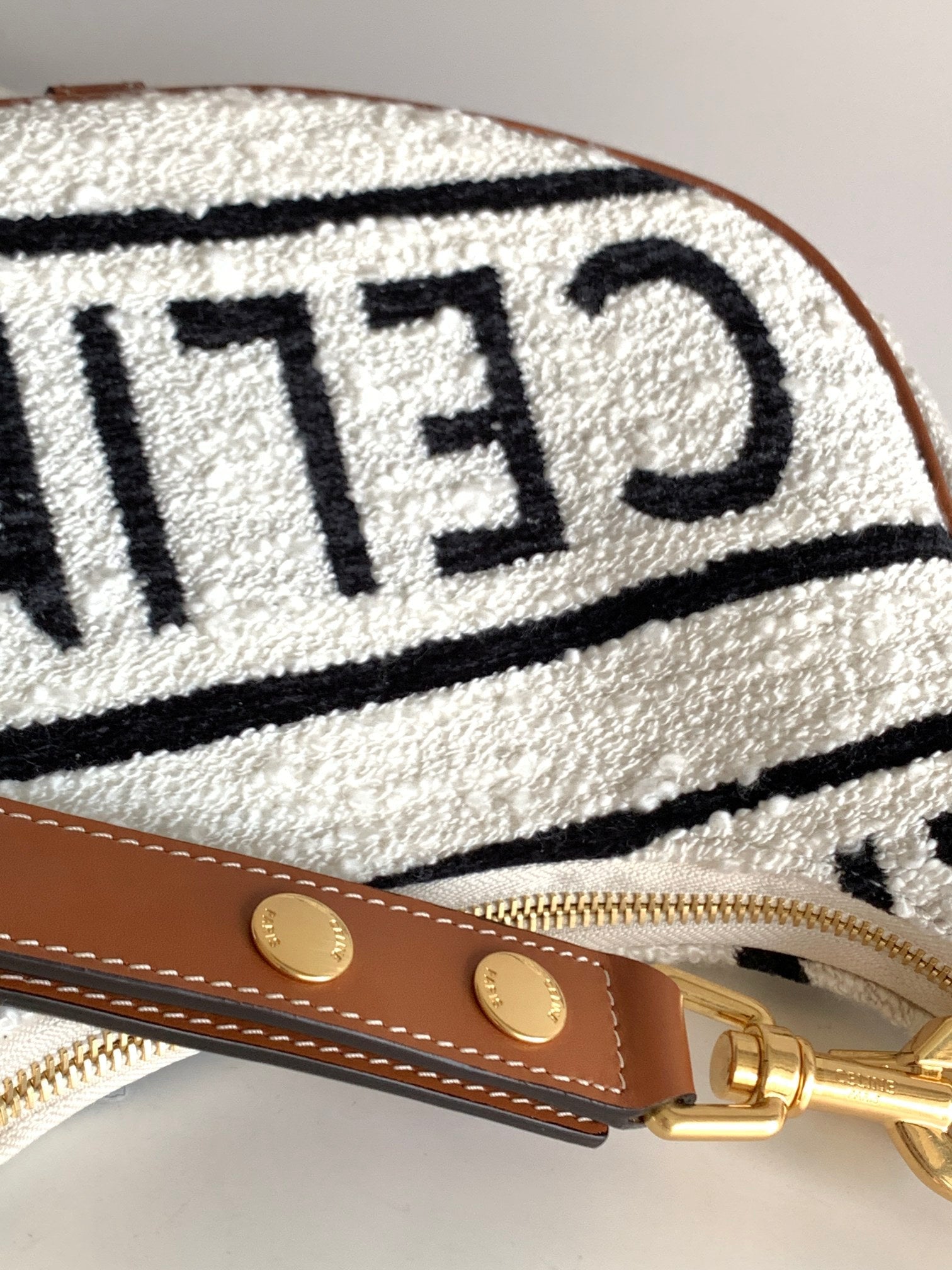 Top Quality Metop Qualityum Ava Strap Bag Black White Travel Bag