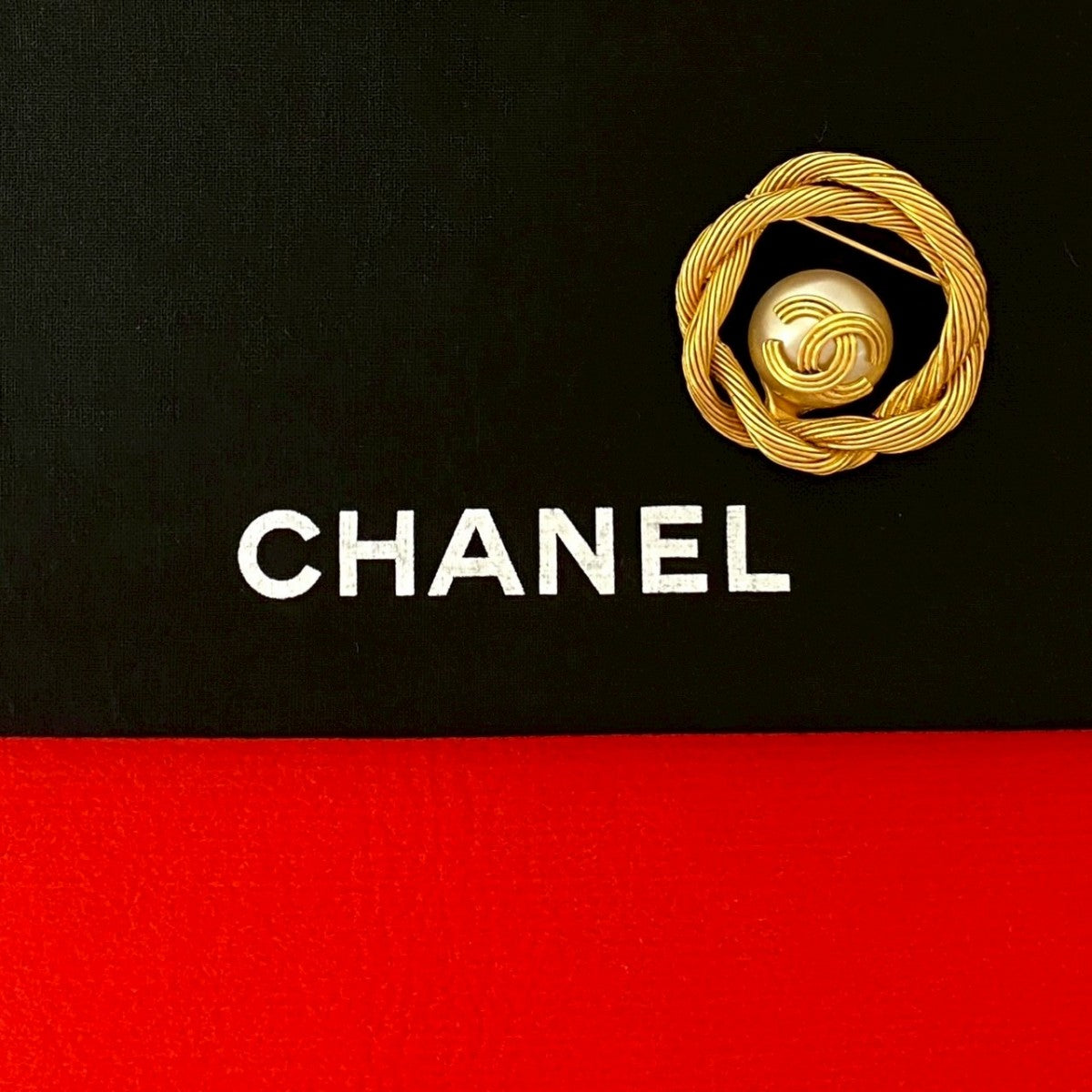 Chanel Brooch Plated Gold Handbag 7Lvb Nso3302K