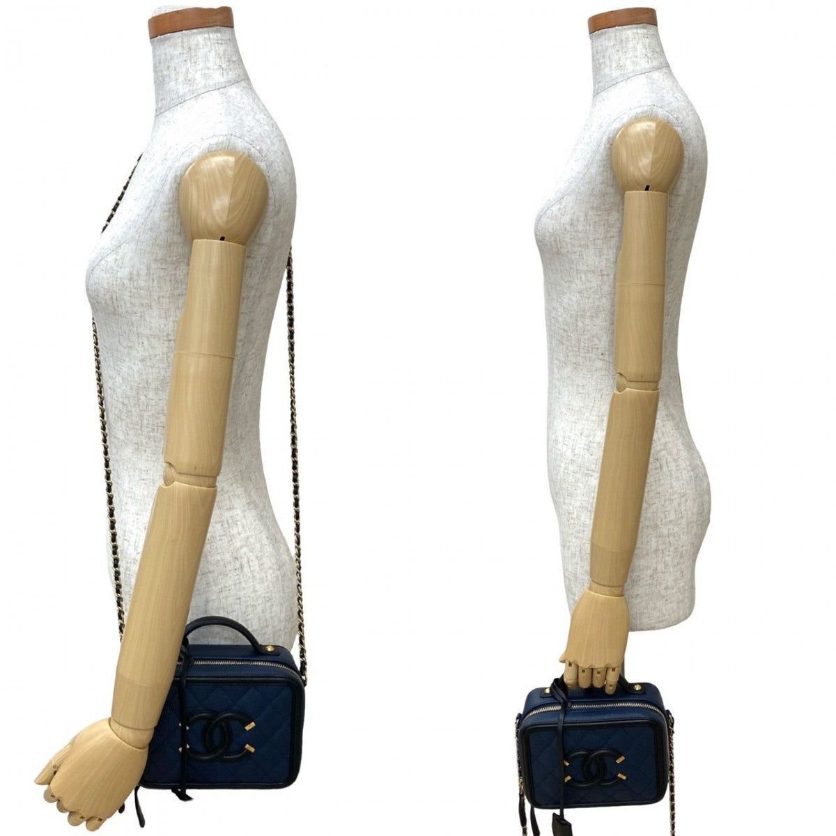 Chanel Matt caviar skin Navy Matrasse CC Shoulder Bag