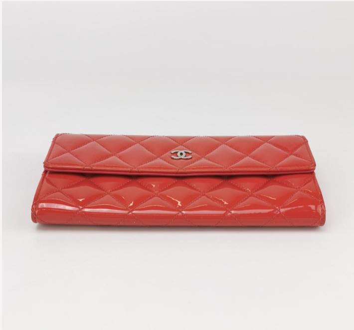 Chanel wallet patent leather red .*.*cm