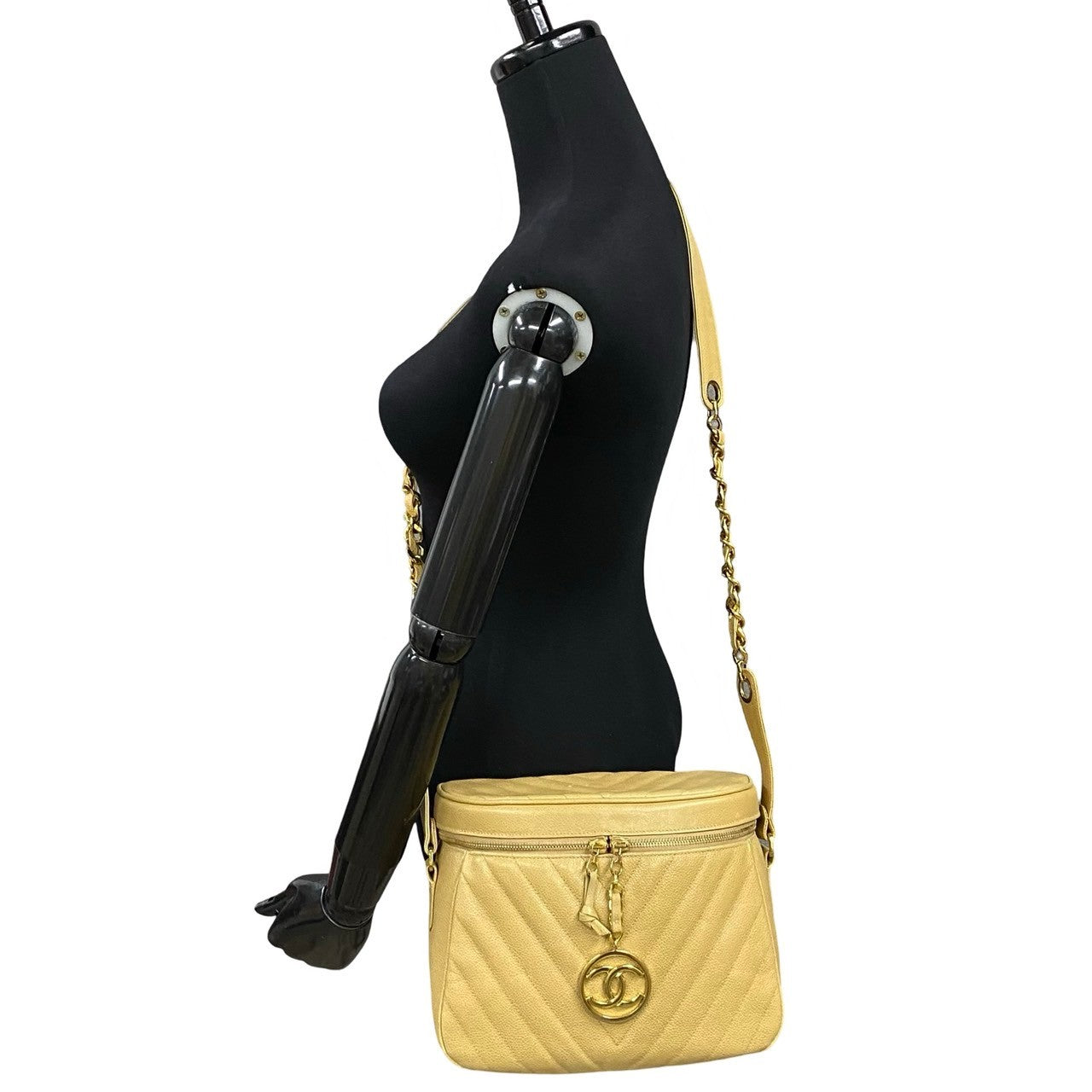 Chanel Matt caviar skin Vstitch Beige Shoulder Bag