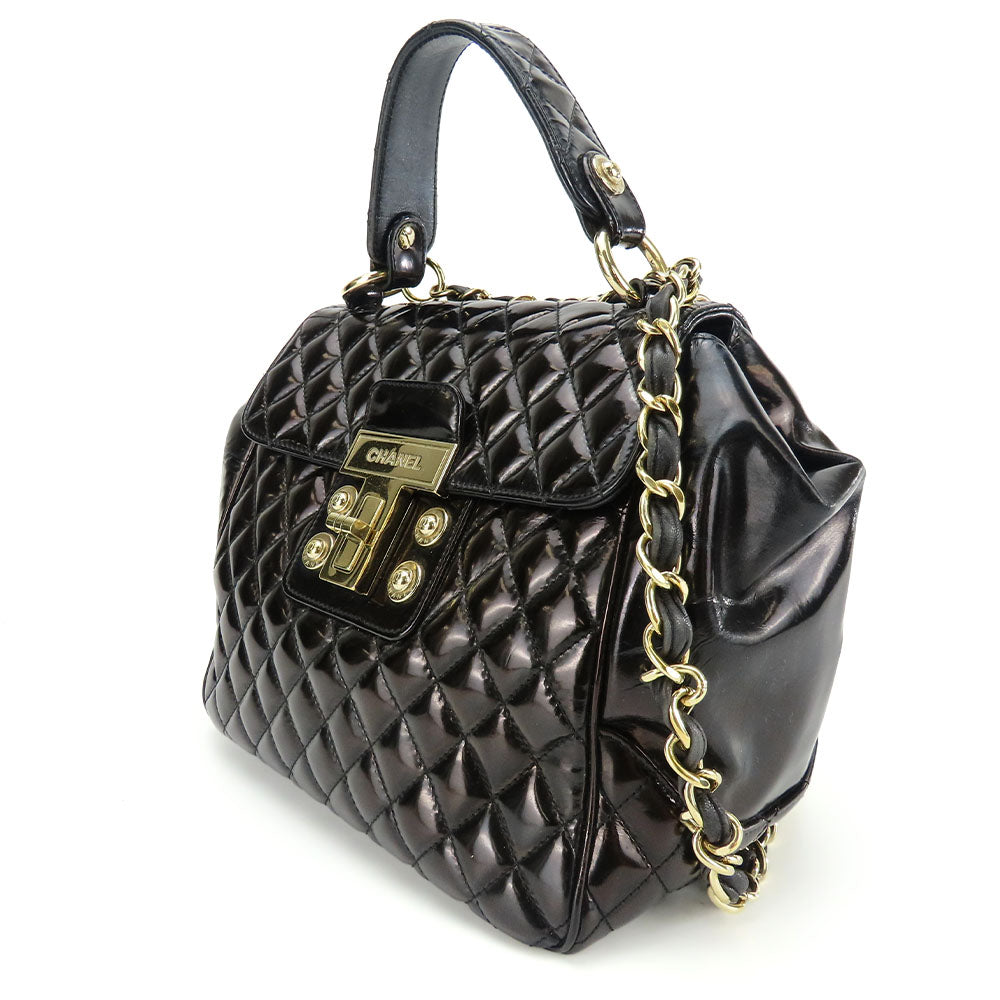 Chanel enamel Black Handbag