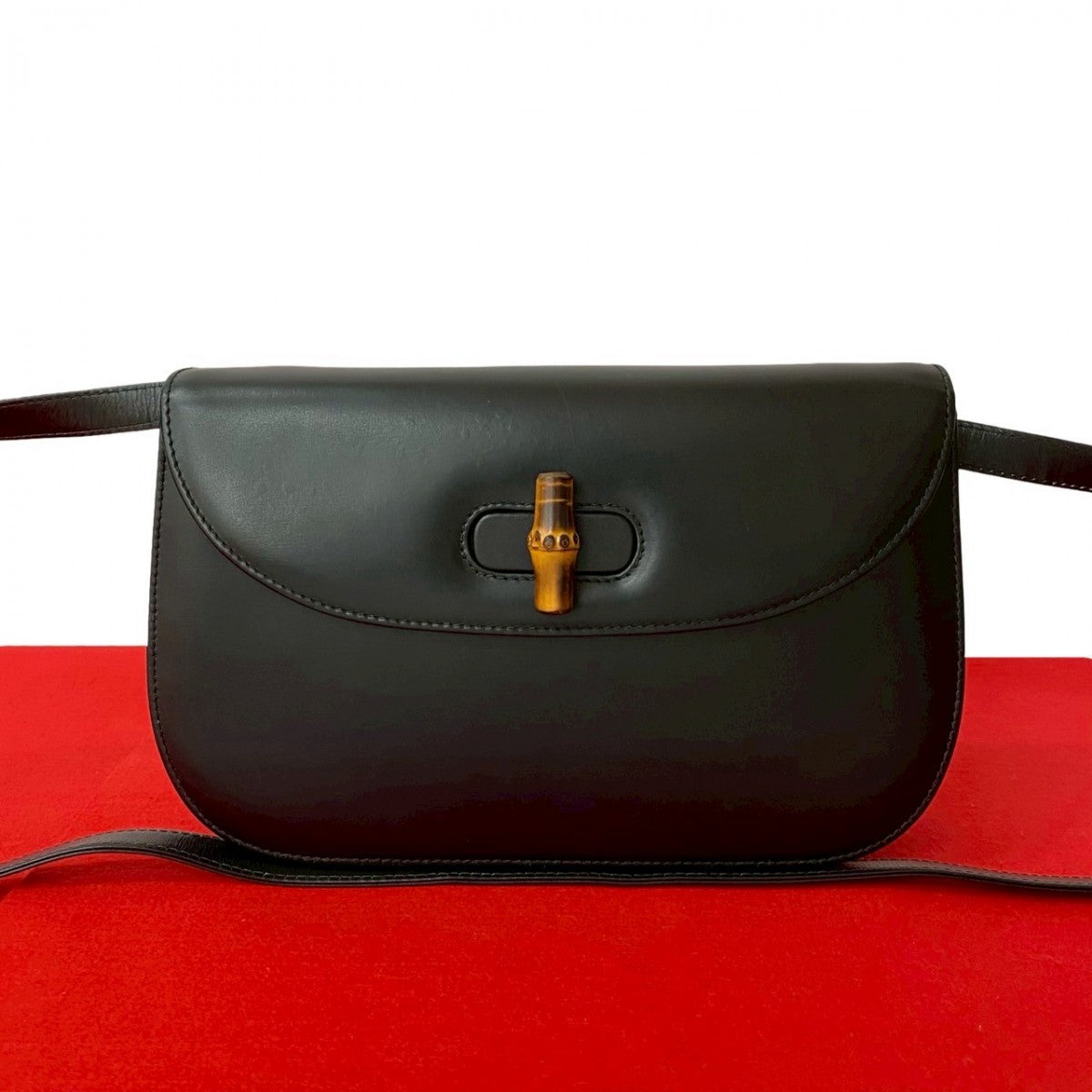 Gucci Bamboo Turn lock Bamboo Leather Black Shoulder Bag