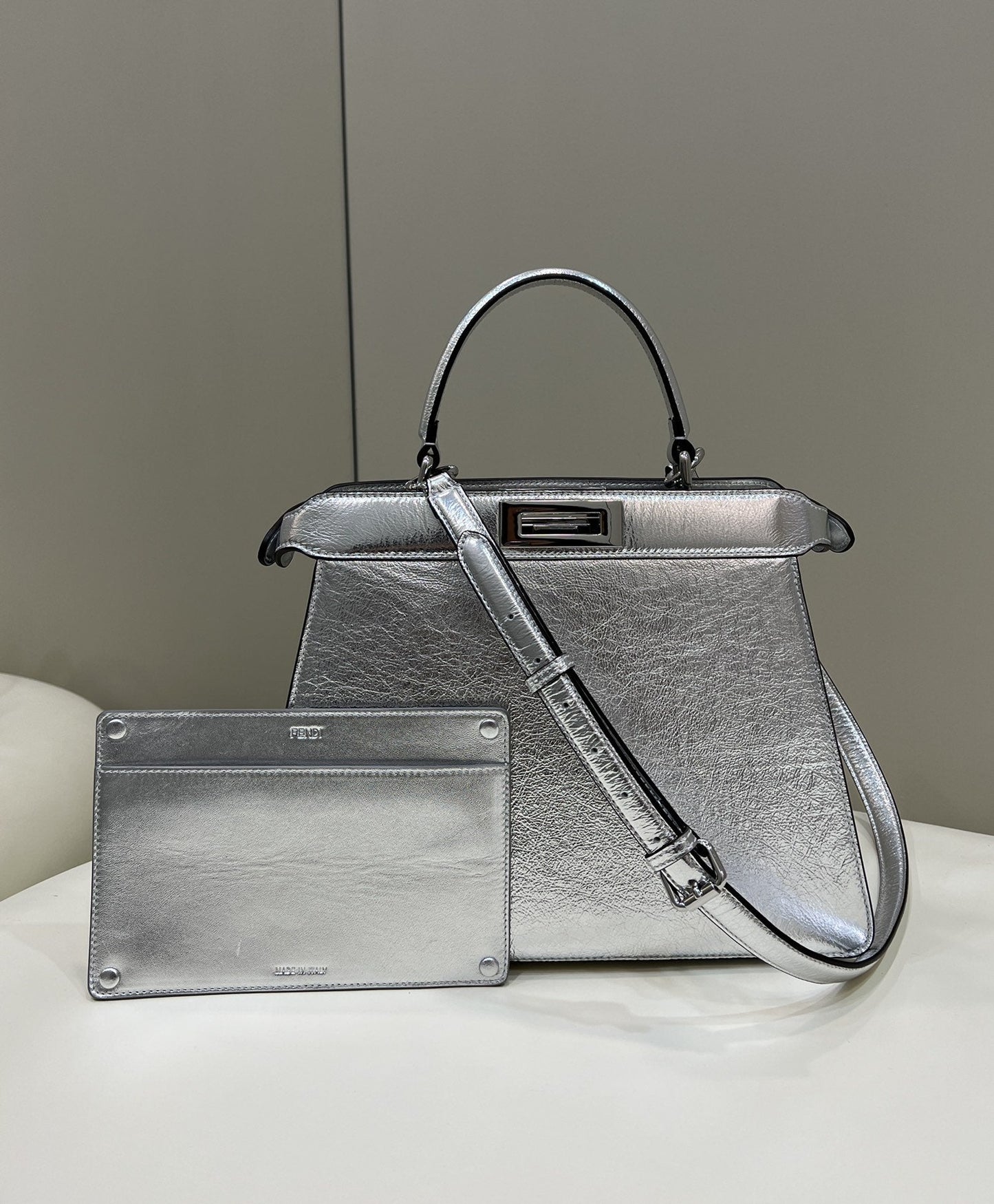 Top QualityTop Quality Peekaboo 33cm Silver Medium Handbag