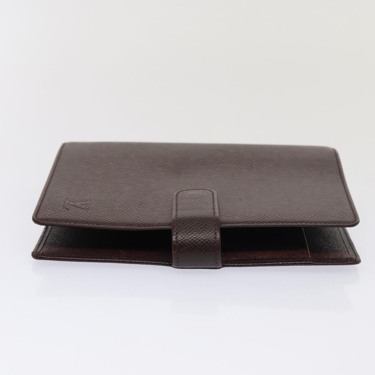 Louis Vuitton Taiga Leather Agenda MM Day Planner Cover Acajou Fashion Accessory