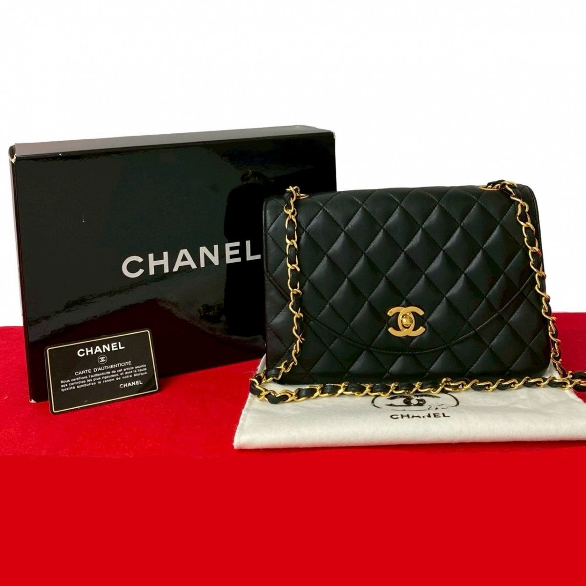 Chanel lambskin Matrasse Black Shoulder Bag 821A821