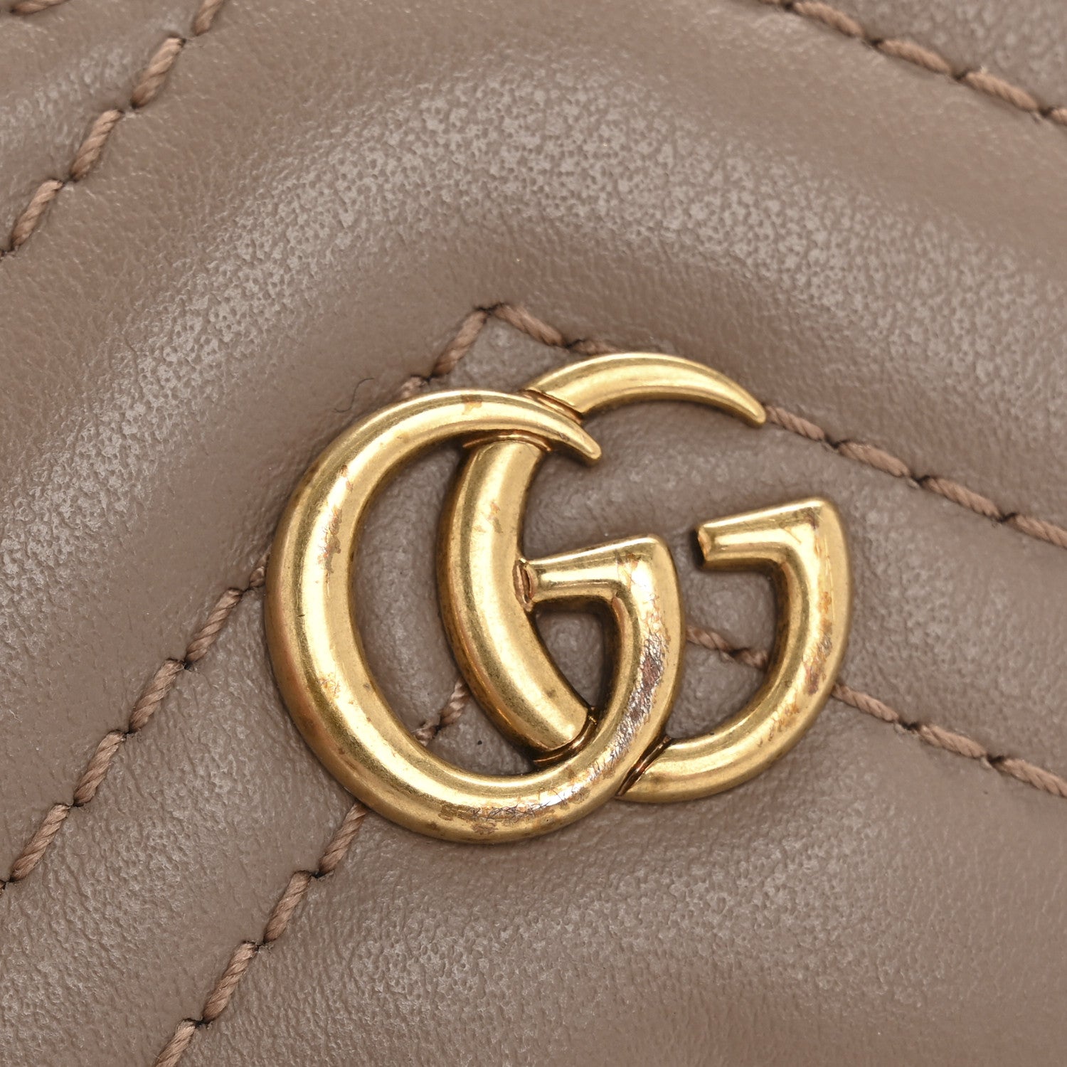 Gucci Calfskin Matelasse GG Marmont Card Holder Porcelain Rose