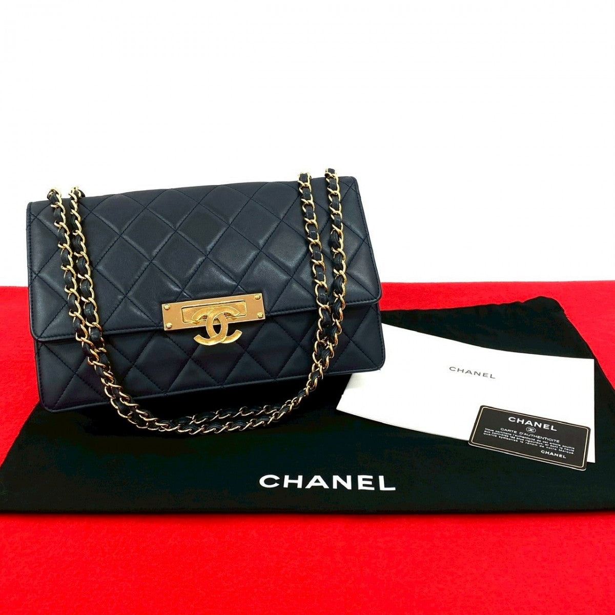 Chanel lambskin Navy Matrasse Shoulder Bag 823A823