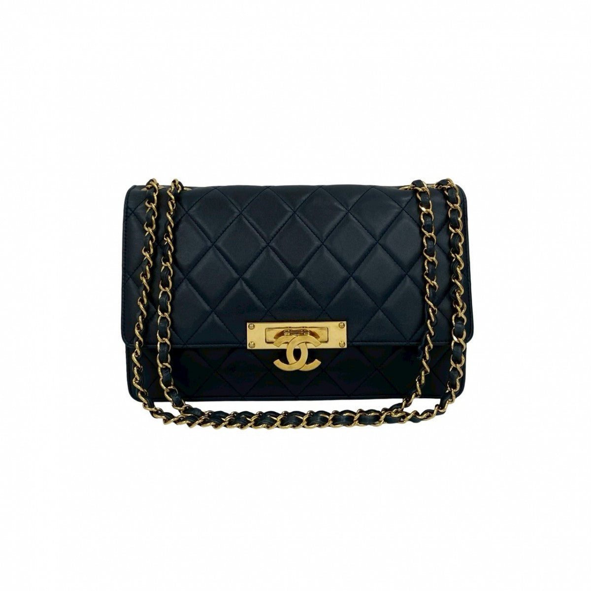 Chanel lambskin Navy Matrasse Shoulder Bag 823A823