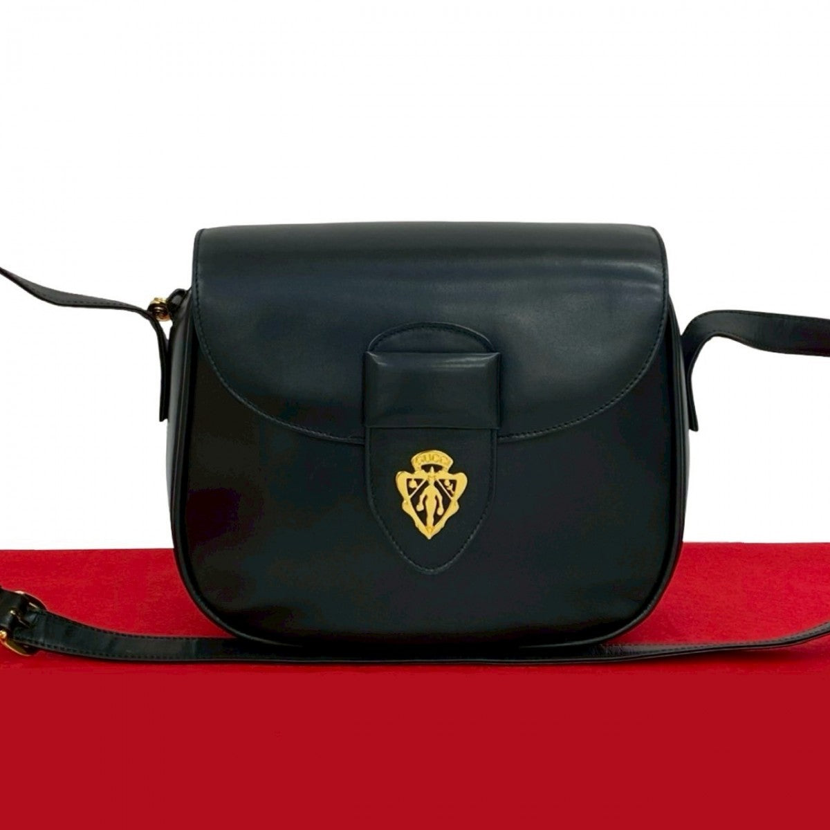 Gucci 824A824 Calfskin Black Shoulder Bag