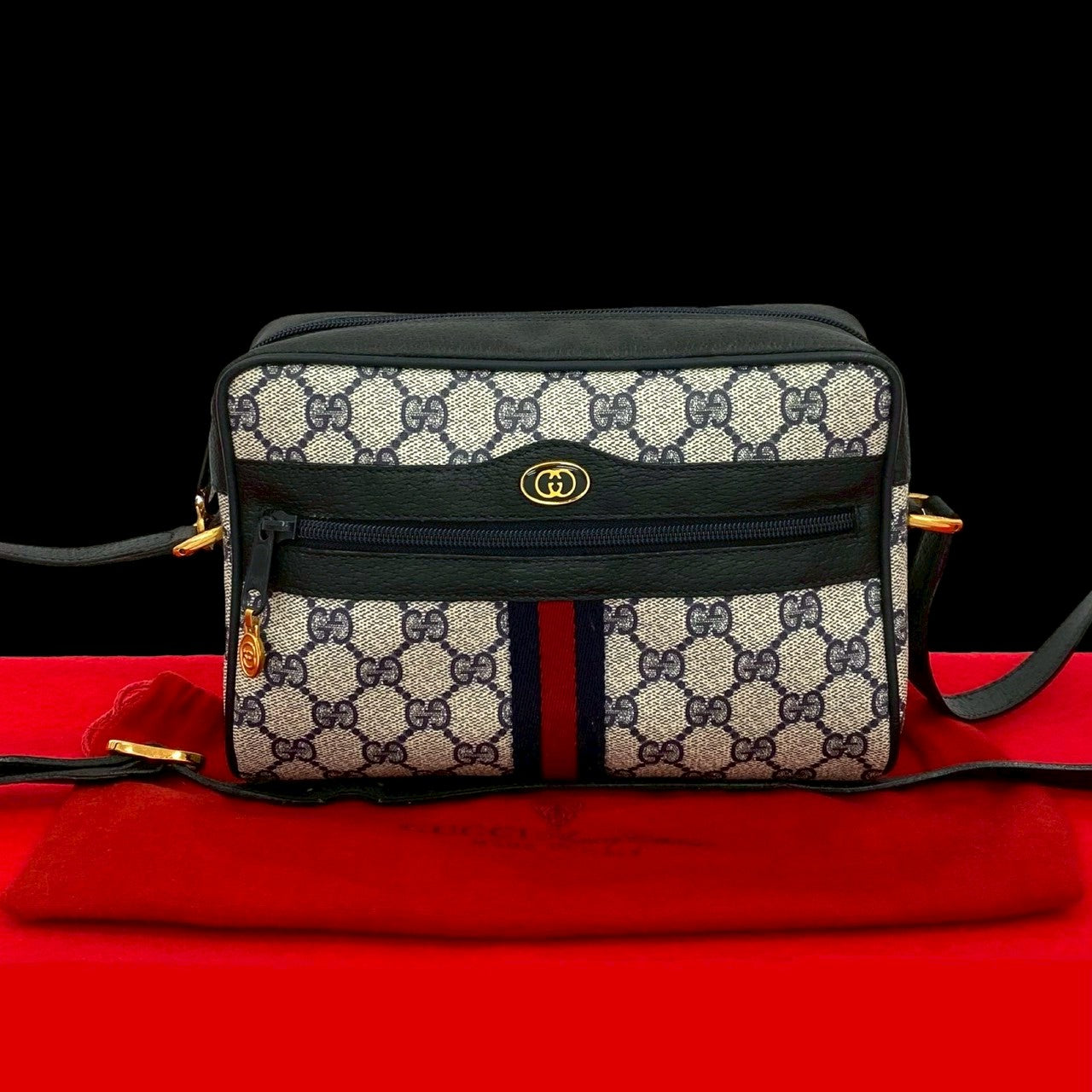Gucci Sherry line Leather Black Shoulder Bag 825B825