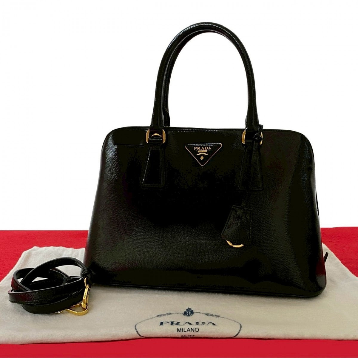 Shoulder Bag Patent Leather Black