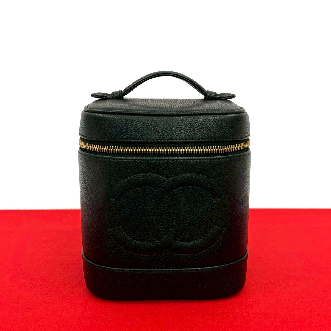 Chanel Matt caviar skin Black Handbag 829B829