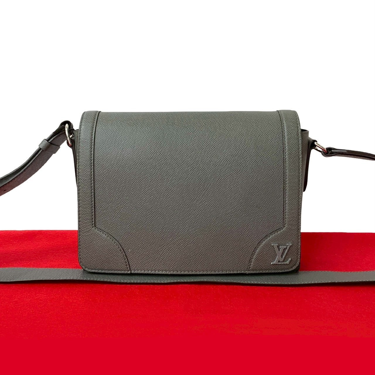 Louis Vuitton Taiga new messenger Leather Gray Flap Crossbody Bag