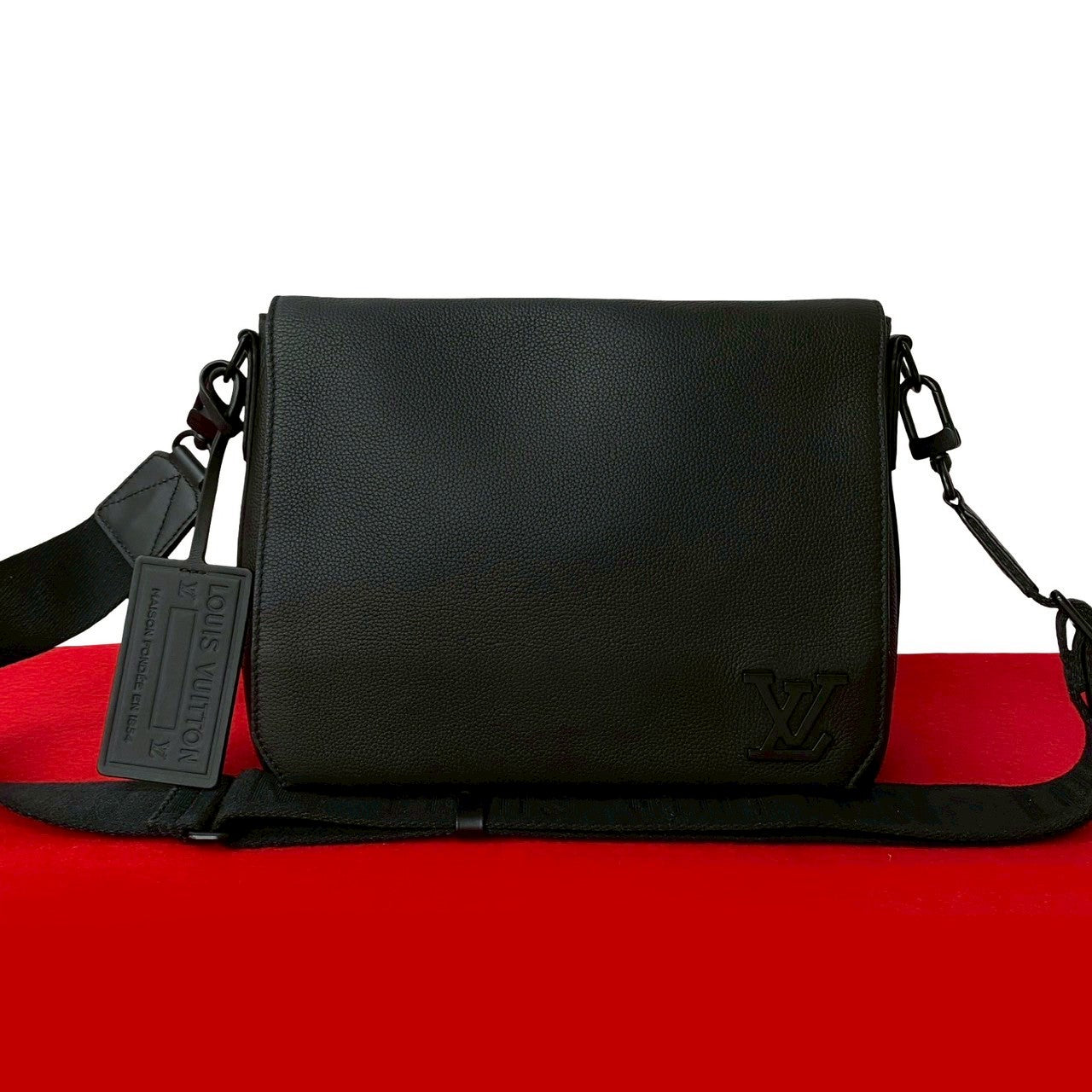 Louis Vuitton Aerogram takeoff messenger Leather Black Crossbody Bag
