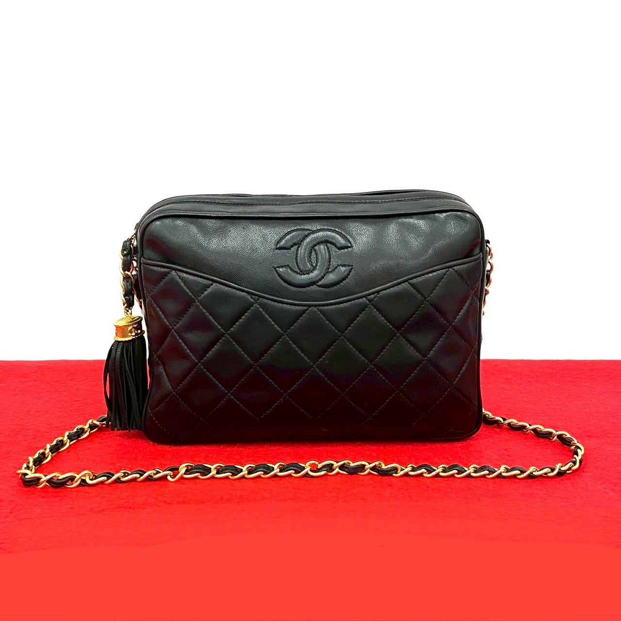 Chanel lambskin Matrasse Black Shoulder Bag 832C832