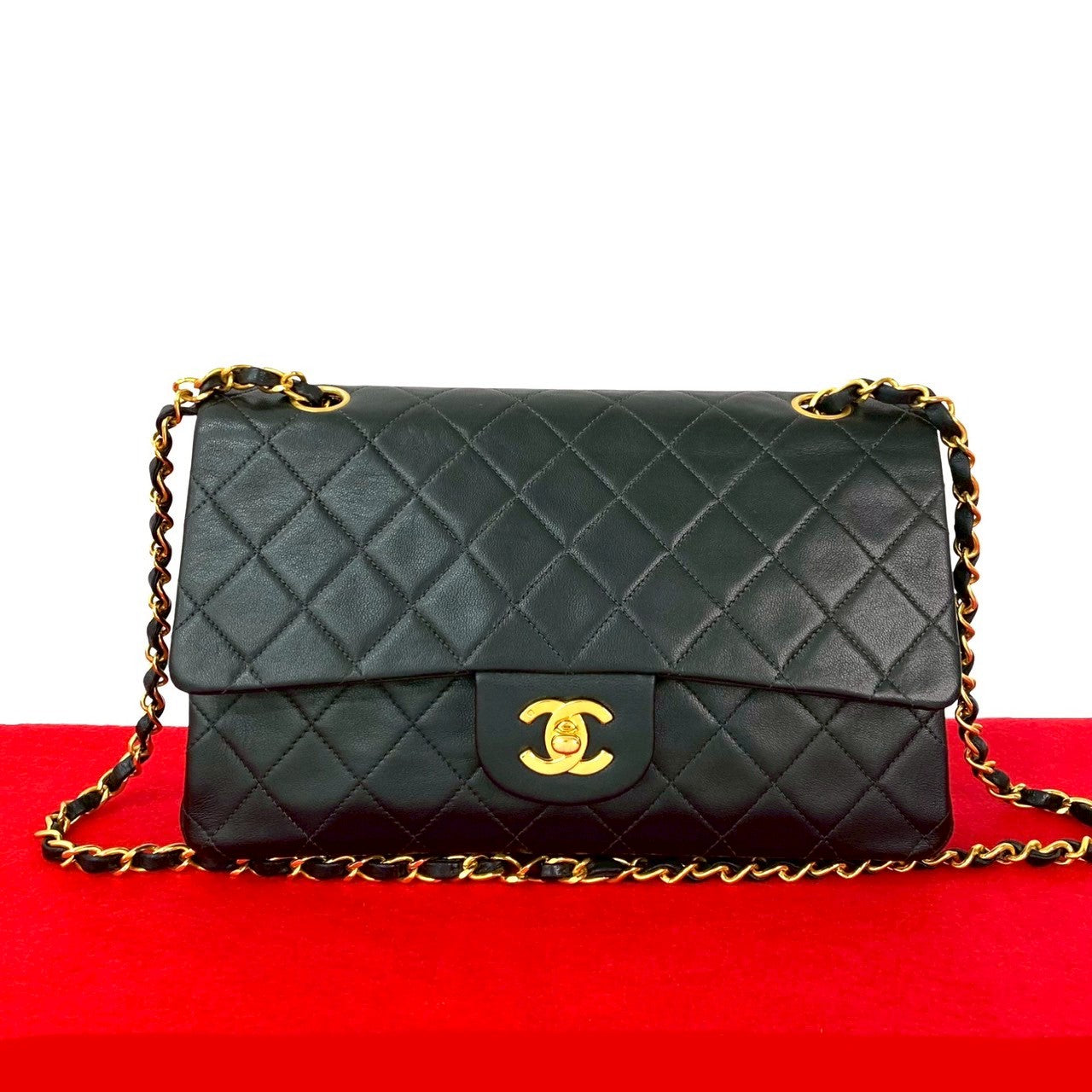 Chanel lambskin Matrasse Black Shoulder Bag 838E837