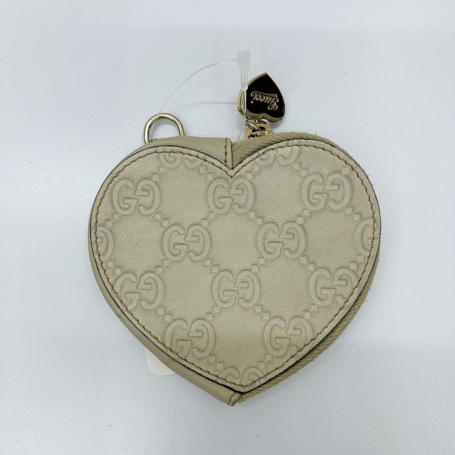 Gucci Heart Coin Pouch gu6207ey