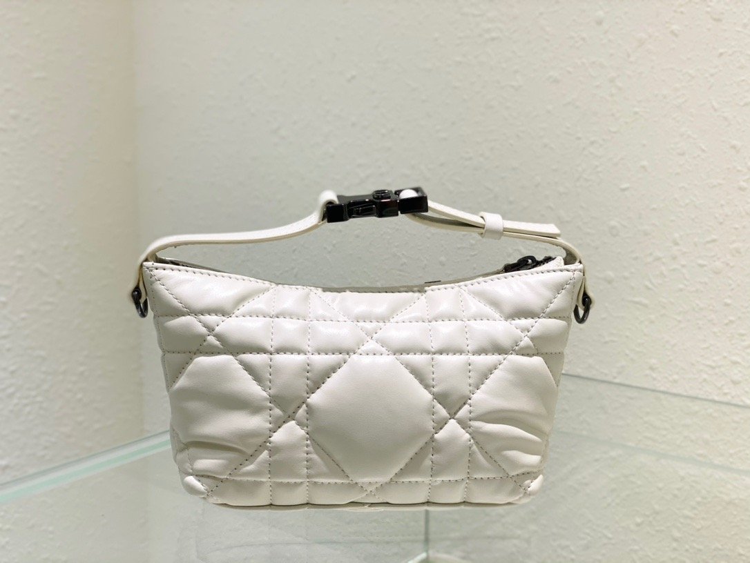 Dyortravel Nomad Pouch Cd White Small Travel Bag