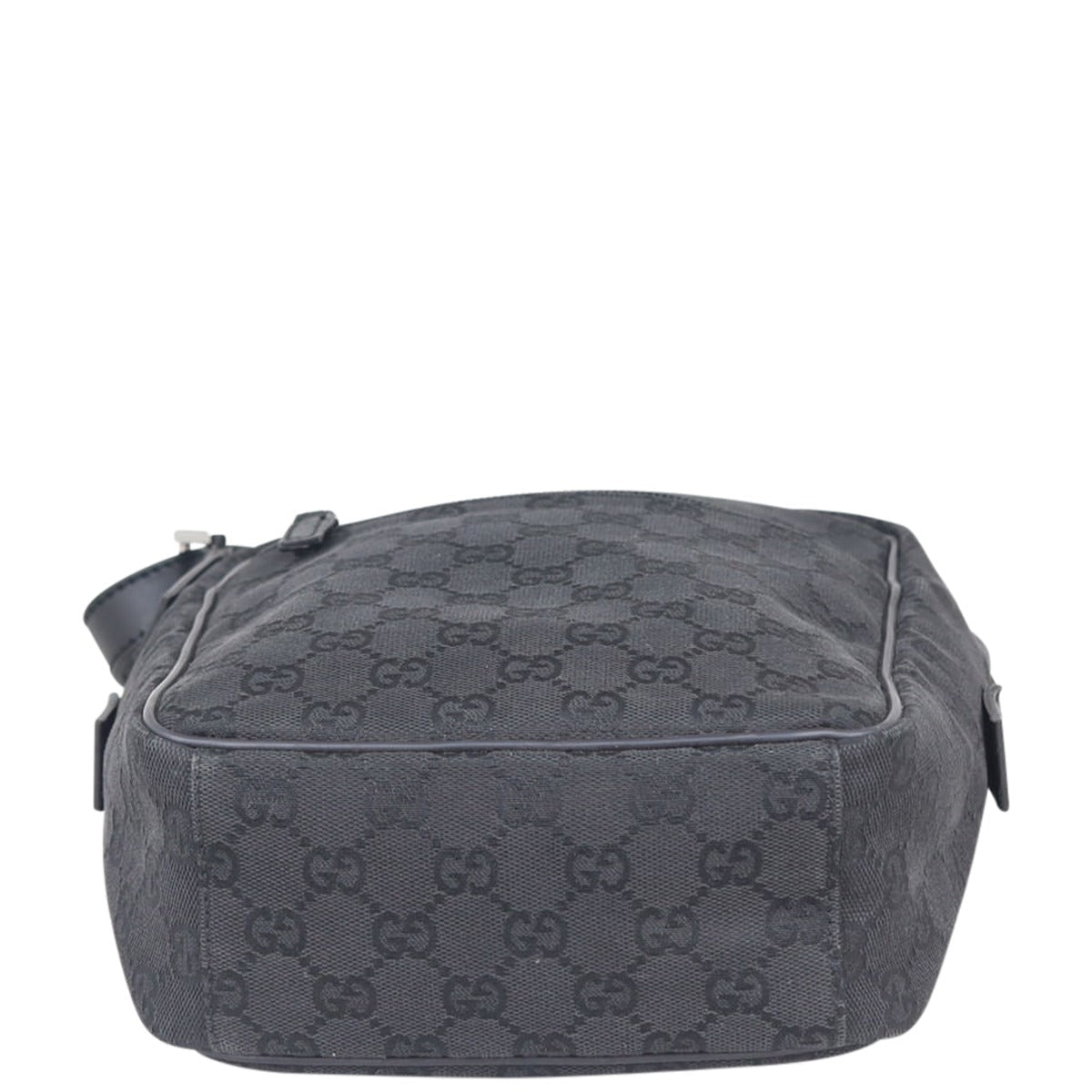 Gucci GG Canvas Messenger