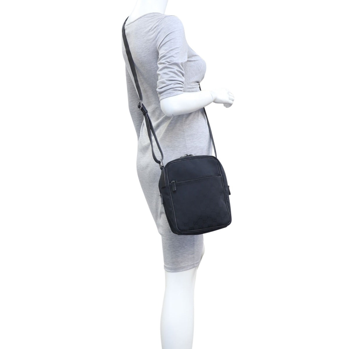 Gucci GG Canvas Messenger