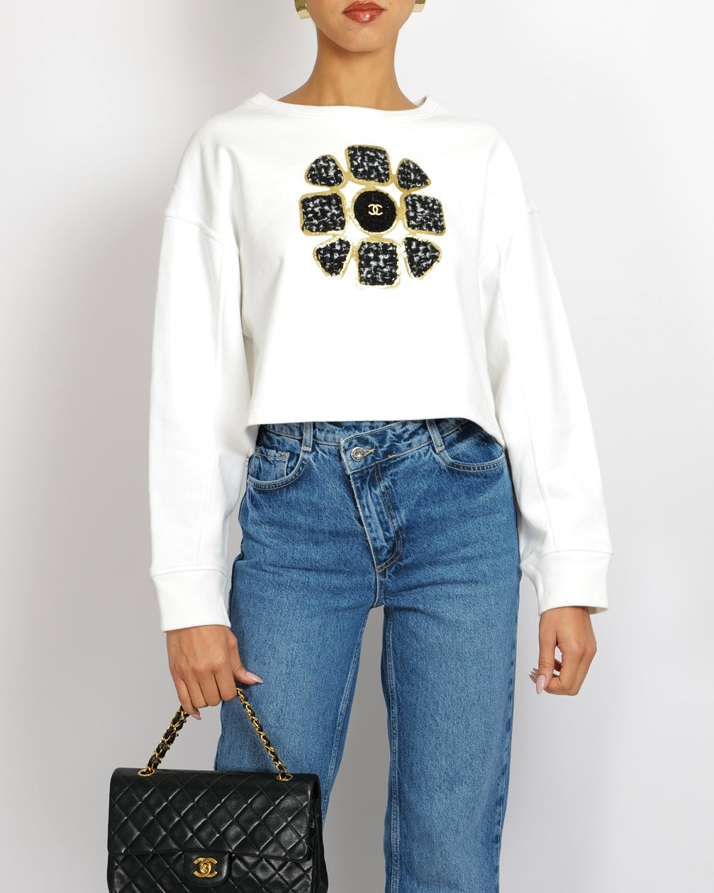 Chanel Fall 2020 White Cropped Sweater Top With Black And Gold Tweed Flower Detail With Gold CC Logo Size M (uk 10)