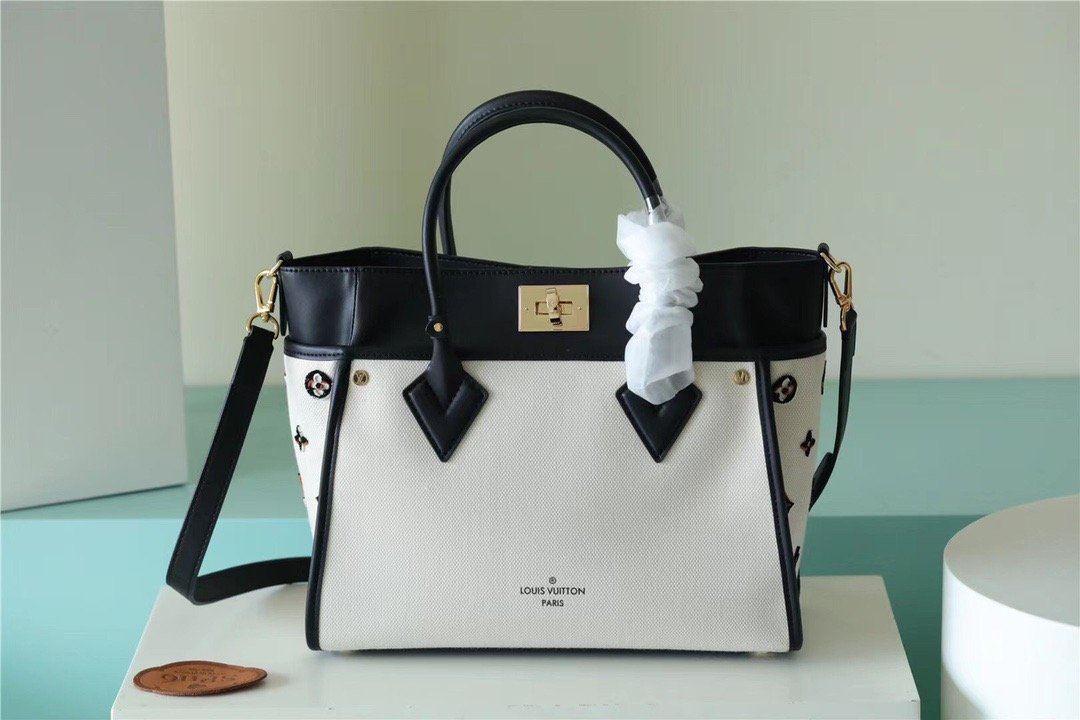 Top Quality On My Side Mm Bag Monogram Black Travel Bag