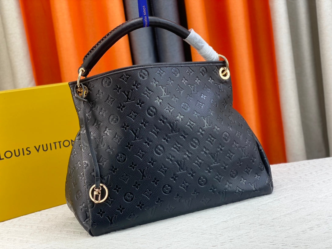 EN - Luxury LUV 771 Travel Bag