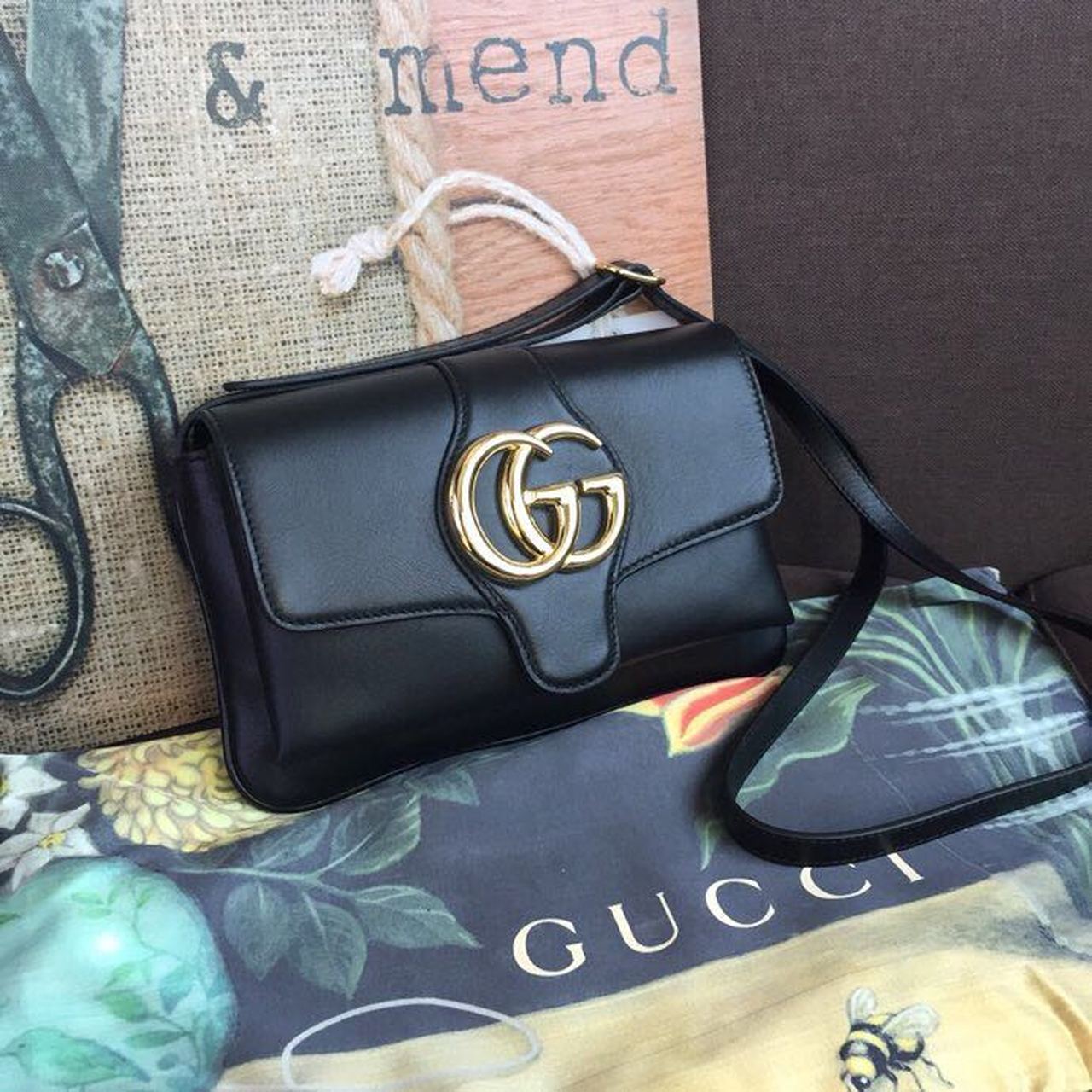gg Arli 10in 26cm 0V10G Black Shoulder Bag