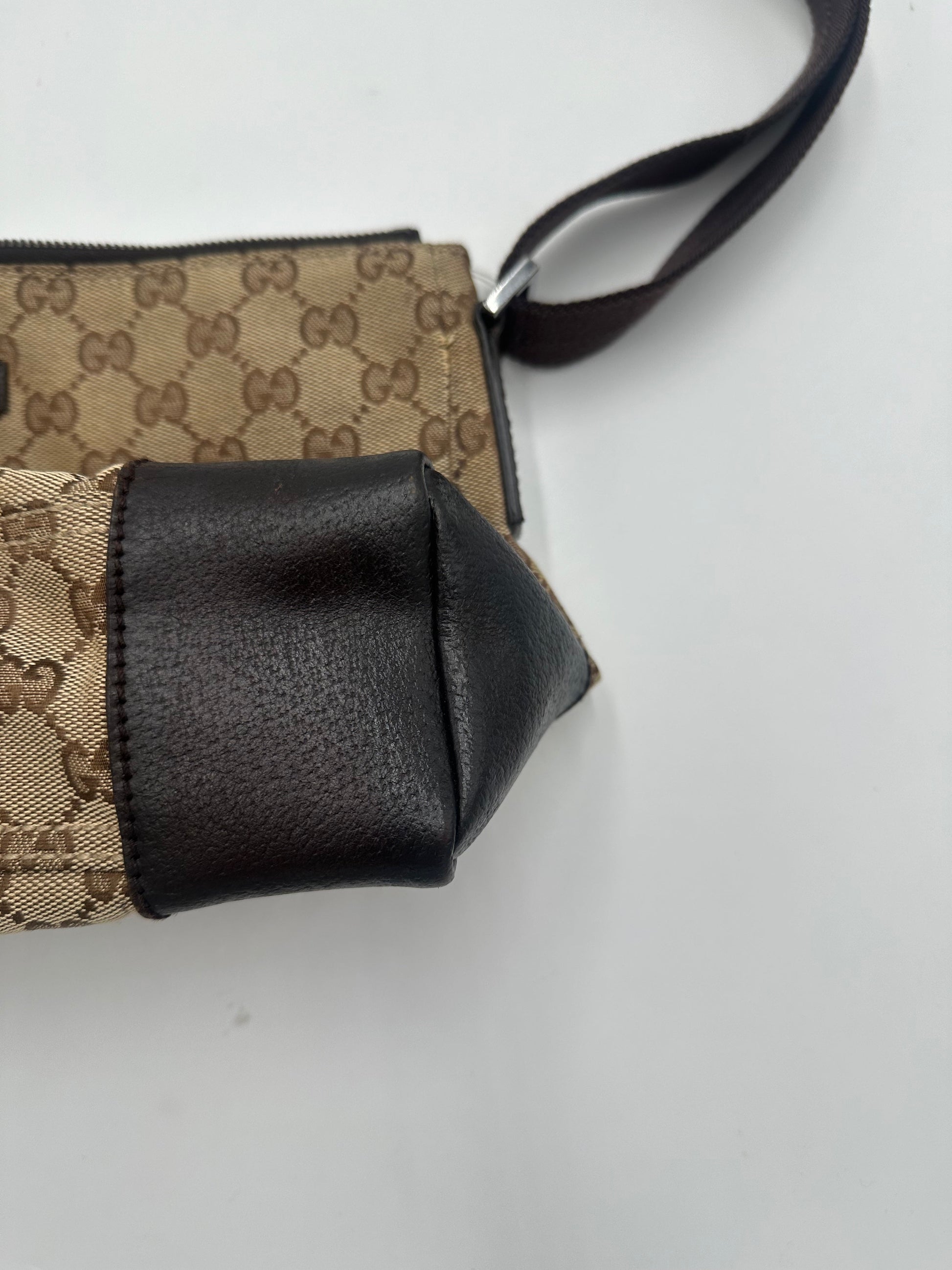 Gucci Front Pocket Messenger Bag Gg Canvas Beige Canvas Shoulder Bag Bag
