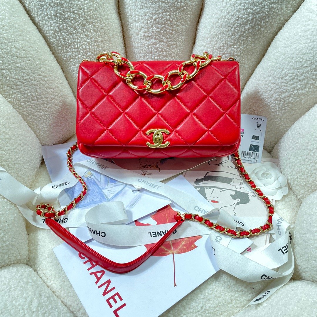 CHLLarge Hardware , ’s , Red Gold Flap Shoulder Bag